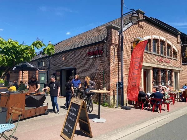 Kaffee Claude bar-pub