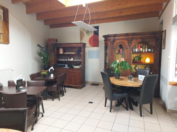 Eet- en praatcafé Primus restaurant