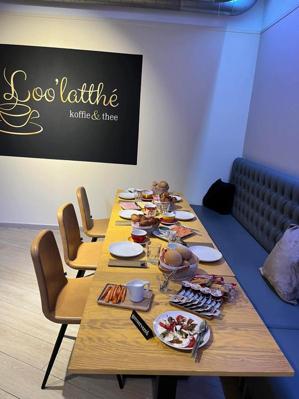 Loo'latthé  ontbijt-koffiehuis