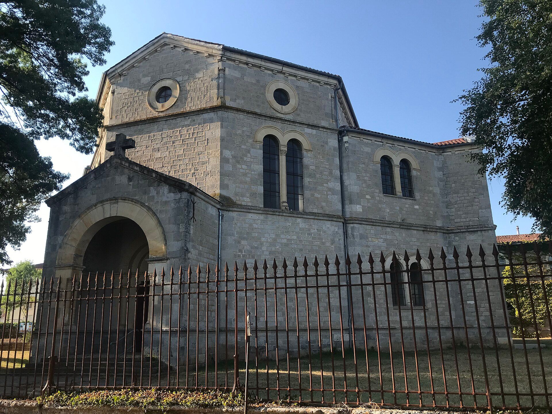 Temple réformé de Clairac vu depuis le sud, inscrit monument historique le 15 mars 2021
