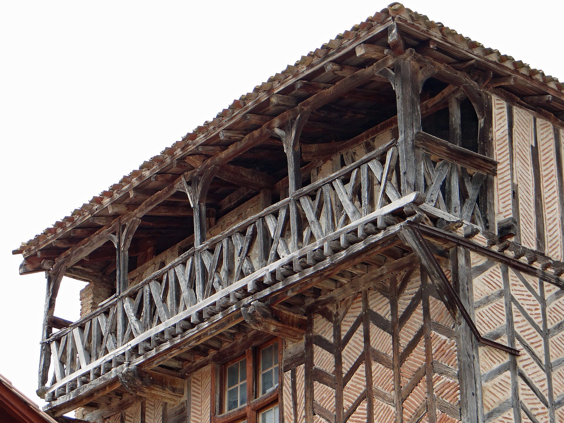 Maison à pans de bois du 2 rue Broustet à Clairac, inscrite monument historique en 2012