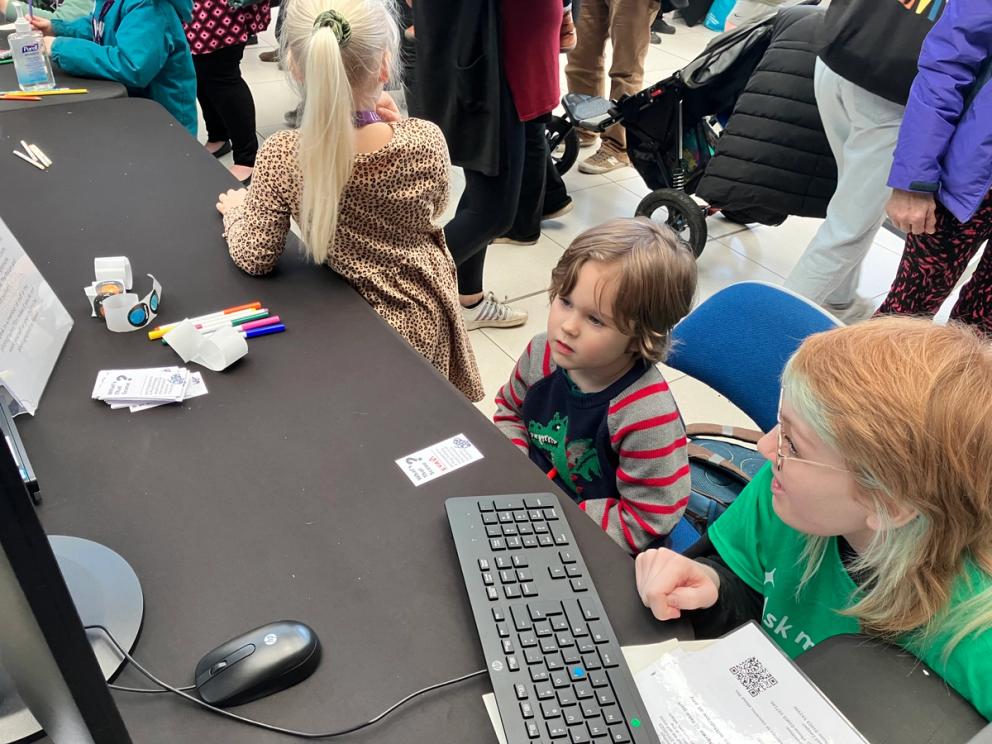 UEA Developmental Dynamics Lab at Norwich Science Festival 2023