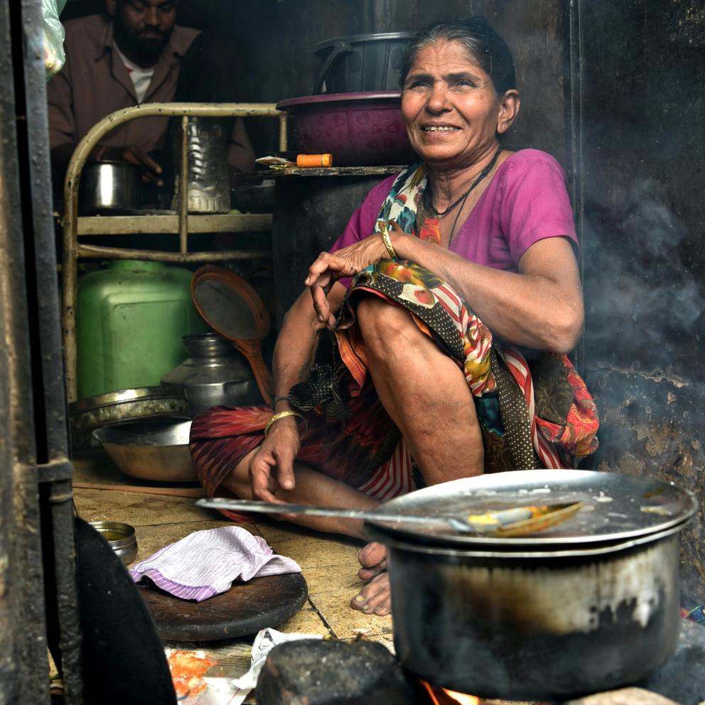 The first big result from our work is that visual working memory is impacted by poor air quality Photo by Neil de Souza on Unsplash
