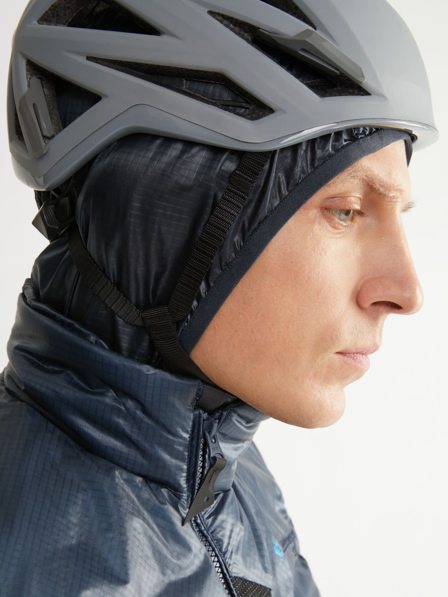 Lopt hood vest snug hood