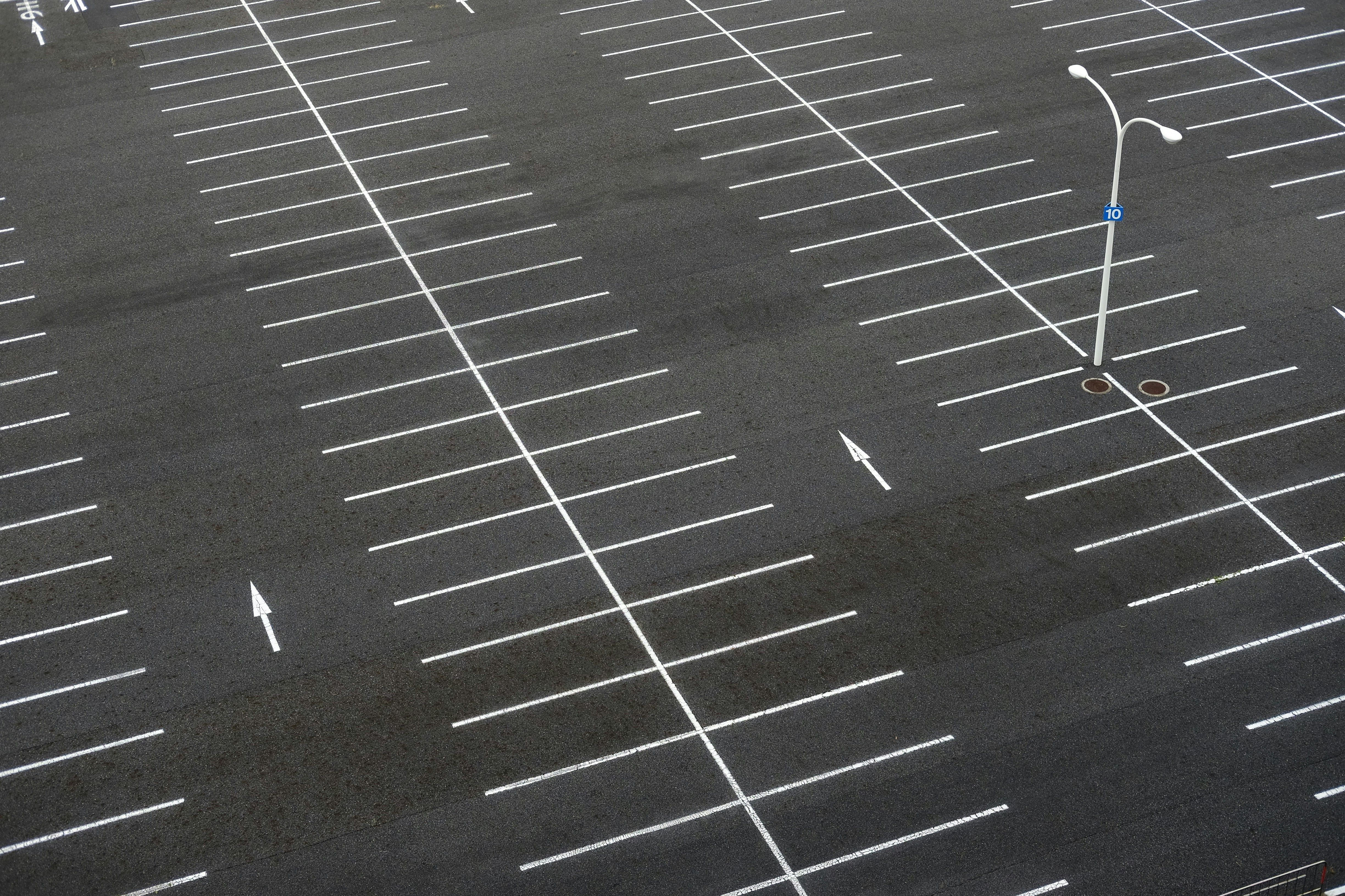 Can You Sue If A Delivery Truck Hits You While Backing Out In A Houston Parking Lot? .jpg