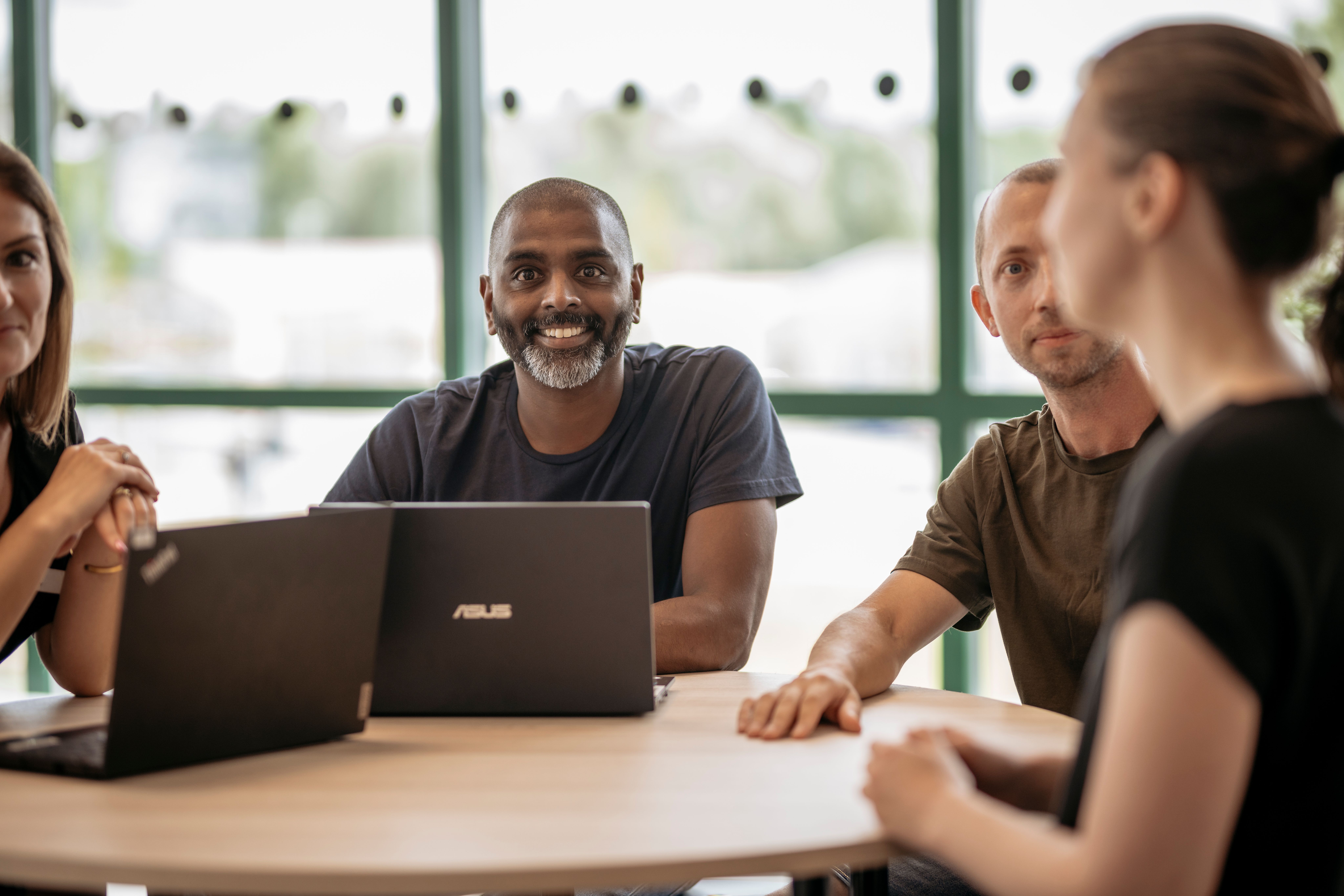 Glada lärare sitter tillsammans runt ett bord med datorer​​​​‌﻿‍﻿​‍​‍‌‍﻿﻿‌﻿​‍‌‍‍‌‌‍‌﻿‌‍‍‌‌‍﻿‍​‍​‍​﻿‍‍​‍​‍‌﻿​﻿‌‍​‌‌‍﻿‍‌‍‍‌‌﻿‌​‌﻿‍‌​‍﻿‍‌‍‍‌‌‍﻿﻿​‍​‍​‍﻿​​‍​‍‌‍‍​‌﻿​‍‌‍‌‌‌‍‌‍​‍​‍​﻿‍‍​‍​‍​‍﻿﻿‌﻿​﻿‌﻿‌​‌﻿‌‌‌‍‌​‌‍‍‌‌‍﻿﻿​‍﻿﻿‌‍‍‌‌‍﻿‍‌﻿‌​‌‍‌‌‌‍﻿‍‌﻿‌​​‍﻿﻿‌‍‌‌‌‍‌​‌‍‍‌‌﻿‌​​‍﻿﻿‌‍﻿‌‌‍﻿﻿‌‍‌​‌‍‌‌​﻿﻿‌‌﻿​​‌﻿​‍‌‍‌‌‌﻿​﻿‌‍‌‌‌‍﻿‍‌﻿‌​‌‍​‌‌﻿‌​‌‍‍‌‌‍﻿﻿‌‍﻿‍​﻿‍﻿‌‍‍‌‌‍‌​​﻿﻿‌‌‍​‌​﻿‌​​﻿​​‌‍​‍​﻿‌‍​﻿​‍‌‍​‌​﻿‍‌​‍﻿‌​﻿​‍‌‍​‌​﻿​‍‌‍​‍​‍﻿‌​﻿‌​​﻿​‍‌‍​﻿​﻿​‍​‍﻿‌‌‍​‍​﻿‌‌​﻿‌​‌‍‌‌​‍﻿‌​﻿‍​‌‍​‍‌‍​‍​﻿‌‍‌‍​﻿​﻿​‌​﻿‌‌‌‍​‍​﻿​​​﻿‌‌​﻿‌​‌‍‌‌​﻿‍﻿‌﻿‌​‌﻿‍‌‌﻿​​‌‍‌‌​﻿﻿‌‌‍​‌‌﻿​‍‌﻿‌​‌‍‍‌‌‍​﻿‌‍﻿​‌‍‌‌‌‌​​‌‍​‌‌‍‌﻿‌‍‌‌​﻿‍﻿‌﻿​​‌‍​‌‌﻿‌​‌‍‍​​﻿﻿‌‌‍‍​‌‍‌‌‌﻿​‍‌‍﻿﻿​‍﻿‍‌‍‍​‌‍‌‌‌﻿​‍‌‍﻿﻿‌​﻿‌‌‍‌‌‌‍‌​‌‍‍‌‌‍​‌​‍﻿‍‌‍‍‌‌‍﻿‌‌‍​‌‌‍‌﻿‌‍‌‌​‍﻿‍‌‍​‌‌‍﻿​‌﻿‌​​﻿﻿﻿‌‍​‍‌‍​‌‌﻿​﻿‌‍‌‌‌‌‌‌‌﻿​‍‌‍﻿​​﻿﻿‌​‍‌‌​﻿​‍‌​‌‍‌﻿​﻿‌﻿‌​‌﻿‌‌‌‍‌​‌‍‍‌‌‍﻿﻿​‍‌‍‌‍‍‌‌‍‌​​﻿﻿‌‌‍​‌​﻿‌​​﻿​​‌‍​‍​﻿‌‍​﻿​‍‌‍​‌​﻿‍‌​‍﻿‌​﻿​‍‌‍​‌​﻿​‍‌‍​‍​‍﻿‌​﻿‌​​﻿​‍‌‍​﻿​﻿​‍​‍﻿‌‌‍​‍​﻿‌‌​﻿‌​‌‍‌‌​‍﻿‌​﻿‍​‌‍​‍‌‍​‍​﻿‌‍‌‍​﻿​﻿​‌​﻿‌‌‌‍​‍​﻿​​​﻿‌‌​﻿‌​‌‍‌‌​‍‌‍‌﻿‌​‌﻿‍‌‌﻿​​‌‍‌‌​﻿﻿‌‌‍​‌‌﻿​‍‌﻿‌​‌‍‍‌‌‍​﻿‌‍﻿​‌‍‌‌‌‌​​‌‍​‌‌‍‌﻿‌‍‌‌​‍‌‍‌﻿​​‌‍​‌‌﻿‌​‌‍‍​​﻿﻿‌‌‍‍​‌‍‌‌‌﻿​‍‌‍﻿﻿​‍﻿‍‌‍‍​‌‍‌‌‌﻿​‍‌‍﻿﻿‌​﻿‌‌‍‌‌‌‍‌​‌‍‍‌‌‍​‌​‍﻿‍‌‍‍‌‌‍﻿‌‌‍​‌‌‍‌﻿‌‍‌‌​‍﻿‍‌‍​‌‌‍﻿​‌﻿‌​​‍‌‍‌﻿​​‌‍‌‌‌﻿​‍‌﻿​﻿‌﻿​​‌‍‌‌‌‍​﻿‌﻿‌​‌‍‍‌‌﻿‌‍‌‍‌‌​﻿﻿‌‌﻿​​‌﻿‌‌‌‍​‍‌‍﻿​‌‍‍‌‌﻿​﻿‌‍‍​‌‍‌‌‌‍‌​​‍​‍‌﻿﻿‌