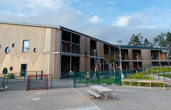 Förskolebyggnad i trä med lekplats framför​​​​‌﻿‍﻿​‍​‍‌‍﻿﻿‌﻿​‍‌‍‍‌‌‍‌﻿‌‍‍‌‌‍﻿‍​‍​‍​﻿‍‍​‍​‍‌﻿​﻿‌‍​‌‌‍﻿‍‌‍‍‌‌﻿‌​‌﻿‍‌​‍﻿‍‌‍‍‌‌‍﻿﻿​‍​‍​‍﻿​​‍​‍‌‍‍​‌﻿​‍‌‍‌‌‌‍‌‍​‍​‍​﻿‍‍​‍​‍​‍﻿﻿‌﻿​﻿‌﻿‌​‌﻿‌‌‌‍‌​‌‍‍‌‌‍﻿﻿​‍﻿﻿‌‍‍‌‌‍﻿‍‌﻿‌​‌‍‌‌‌‍﻿‍‌﻿‌​​‍﻿﻿‌‍‌‌‌‍‌​‌‍‍‌‌﻿‌​​‍﻿﻿‌‍﻿‌‌‍﻿﻿‌‍‌​‌‍‌‌​﻿﻿‌‌﻿​​‌﻿​‍‌‍‌‌‌﻿​﻿‌‍‌‌‌‍﻿‍‌﻿‌​‌‍​‌‌﻿‌​‌‍‍‌‌‍﻿﻿‌‍﻿‍​﻿‍﻿‌‍‍‌‌‍‌​​﻿﻿‌‌‍​‌‌‍‌​‌‍​‍‌‍​‌‌‍‌‌​﻿​‍​﻿‌﻿​﻿​​​‍﻿‌​﻿‌‌​﻿‌‌​﻿‌​‌‍​‍​‍﻿‌​﻿‌​‌‍‌‍​﻿‍‌‌‍‌​​‍﻿‌​﻿‍‌​﻿‌‍​﻿​‍​﻿​‍​‍﻿‌​﻿​‌​﻿‍​‌‍​‌​﻿​​​﻿‌﻿​﻿‍​​﻿‌‍​﻿​﻿​﻿​‍​﻿‍​​﻿‌‌‌‍‌​​﻿‍﻿‌﻿‌​‌﻿‍‌‌﻿​​‌‍‌‌​﻿﻿‌‌‍​‌‌﻿​‍‌﻿‌​‌‍‍‌‌‍​﻿‌‍﻿​‌‍‌‌‌‌​​‌‍​‌‌‍‌﻿‌‍‌‌​﻿‍﻿‌﻿​​‌‍​‌‌﻿‌​‌‍‍​​﻿﻿‌‌﻿​​‌‍​‌‌‍‌﻿‌‍‌‌‌​​‍‌﻿‌‌‌‍‍‌‌‍﻿​‌‍‌​‌‍‌‌‌﻿​‍​‍‌‌​﻿‌‌‌​​‍‌‌﻿﻿‌‍‍﻿‌‍‌‌‌﻿‍‌​‍‌‌​﻿​﻿‌​‌​​‍‌‌​﻿​﻿‌​‌​​‍‌‌​﻿​‍​﻿​‍​﻿​​‌‍​﻿​﻿‍​​﻿​‌​﻿‌‌‌‍​‌​﻿‌﻿‌‍‌​​﻿​﻿​﻿​‌‌‍‌‍​﻿‌﻿​‍‌‌​﻿​‍​﻿​‍​‍‌‌​﻿‌‌‌​‌​​‍﻿‍‌‍​﻿‌‍​‌‌﻿​‍‌‍‌​‌﻿​﻿​‍‌‌​﻿‌‌‌​​‍‌‌﻿﻿‌‍‍﻿‌‍‌‌‌﻿‍‌​‍‌‌​﻿​﻿‌​‌​​‍‌‌​﻿​﻿‌​‌​​‍‌‌​﻿​‍​﻿​‍‌‍‌‍‌‍​﻿​﻿‌‍​﻿​‍​﻿‌﻿‌‍​‍‌‍‌‍​﻿‍‌​﻿‌﻿​﻿‌​​﻿​﻿‌‍‌‌​‍‌‌​﻿​‍​﻿​‍​‍‌‌​﻿‌‌‌​‌​​‍﻿‍‌‍‍‌‌‍﻿‌‌‍​‌‌‍‌﻿‌‍‌‌​‍﻿‍‌‍​‌‌‍﻿​‌﻿‌​​﻿﻿﻿‌‍​‍‌‍​‌‌﻿​﻿‌‍‌‌‌‌‌‌‌﻿​‍‌‍﻿​​﻿﻿‌​‍‌‌​﻿​‍‌​‌‍‌﻿​﻿‌﻿‌​‌﻿‌‌‌‍‌​‌‍‍‌‌‍﻿﻿​‍‌‍‌‍‍‌‌‍‌​​﻿﻿‌‌‍​‌‌‍‌​‌‍​‍‌‍​‌‌‍‌‌​﻿​‍​﻿‌﻿​﻿​​​‍﻿‌​﻿‌‌​﻿‌‌​﻿‌​‌‍​‍​‍﻿‌​﻿‌​‌‍‌‍​﻿‍‌‌‍‌​​‍﻿‌​﻿‍‌​﻿‌‍​﻿​‍​﻿​‍​‍﻿‌​﻿​‌​﻿‍​‌‍​‌​﻿​​​﻿‌﻿​﻿‍​​﻿‌‍​﻿​﻿​﻿​‍​﻿‍​​﻿‌‌‌‍‌​​‍‌‍‌﻿‌​‌﻿‍‌‌﻿​​‌‍‌‌​﻿﻿‌‌‍​‌‌﻿​‍‌﻿‌​‌‍‍‌‌‍​﻿‌‍﻿​‌‍‌‌‌‌​​‌‍​‌‌‍‌﻿‌‍‌‌​‍‌‍‌﻿​​‌‍​‌‌﻿‌​‌‍‍​​﻿﻿‌‌﻿​​‌‍​‌‌‍‌﻿‌‍‌‌‌​​‍‌﻿‌‌‌‍‍‌‌‍﻿​‌‍‌​‌‍‌‌‌﻿​‍​‍‌‌​﻿‌‌‌​​‍‌‌﻿﻿‌‍‍﻿‌‍‌‌‌﻿‍‌​‍‌‌​﻿​﻿‌​‌​​‍‌‌​﻿​﻿‌​‌​​‍‌‌​﻿​‍​﻿​‍​﻿​​‌‍​﻿​﻿‍​​﻿​‌​﻿‌‌‌‍​‌​﻿‌﻿‌‍‌​​﻿​﻿​﻿​‌‌‍‌‍​﻿‌﻿​‍‌‌​﻿​‍​﻿​‍​‍‌‌​﻿‌‌‌​‌​​‍﻿‍‌‍​﻿‌‍​‌‌﻿​‍‌‍‌​‌﻿​﻿​‍‌‌​﻿‌‌‌​​‍‌‌﻿﻿‌‍‍﻿‌‍‌‌‌﻿‍‌​‍‌‌​﻿​﻿‌​‌​​‍‌‌​﻿​﻿‌​‌​​‍‌‌​﻿​‍​﻿​‍‌‍‌‍‌‍​﻿​﻿‌‍​﻿​‍​﻿‌﻿‌‍​‍‌‍‌‍​﻿‍‌​﻿‌﻿​﻿‌​​﻿​﻿‌‍‌‌​‍‌‌​﻿​‍​﻿​‍​‍‌‌​﻿‌‌‌​‌​​‍﻿‍‌‍‍‌‌‍﻿‌‌‍​‌‌‍‌﻿‌‍‌‌​‍﻿‍‌‍​‌‌‍﻿​‌﻿‌​​‍‌‍‌﻿​​‌‍‌‌‌﻿​‍‌﻿​﻿‌﻿​​‌‍‌‌‌‍​﻿‌﻿‌​‌‍‍‌‌﻿‌‍‌‍‌‌​﻿﻿‌‌﻿​​‌﻿‌‌‌‍​‍‌‍﻿​‌‍‍‌‌﻿​﻿‌‍‍​‌‍‌‌‌‍‌​​‍​‍‌﻿﻿‌