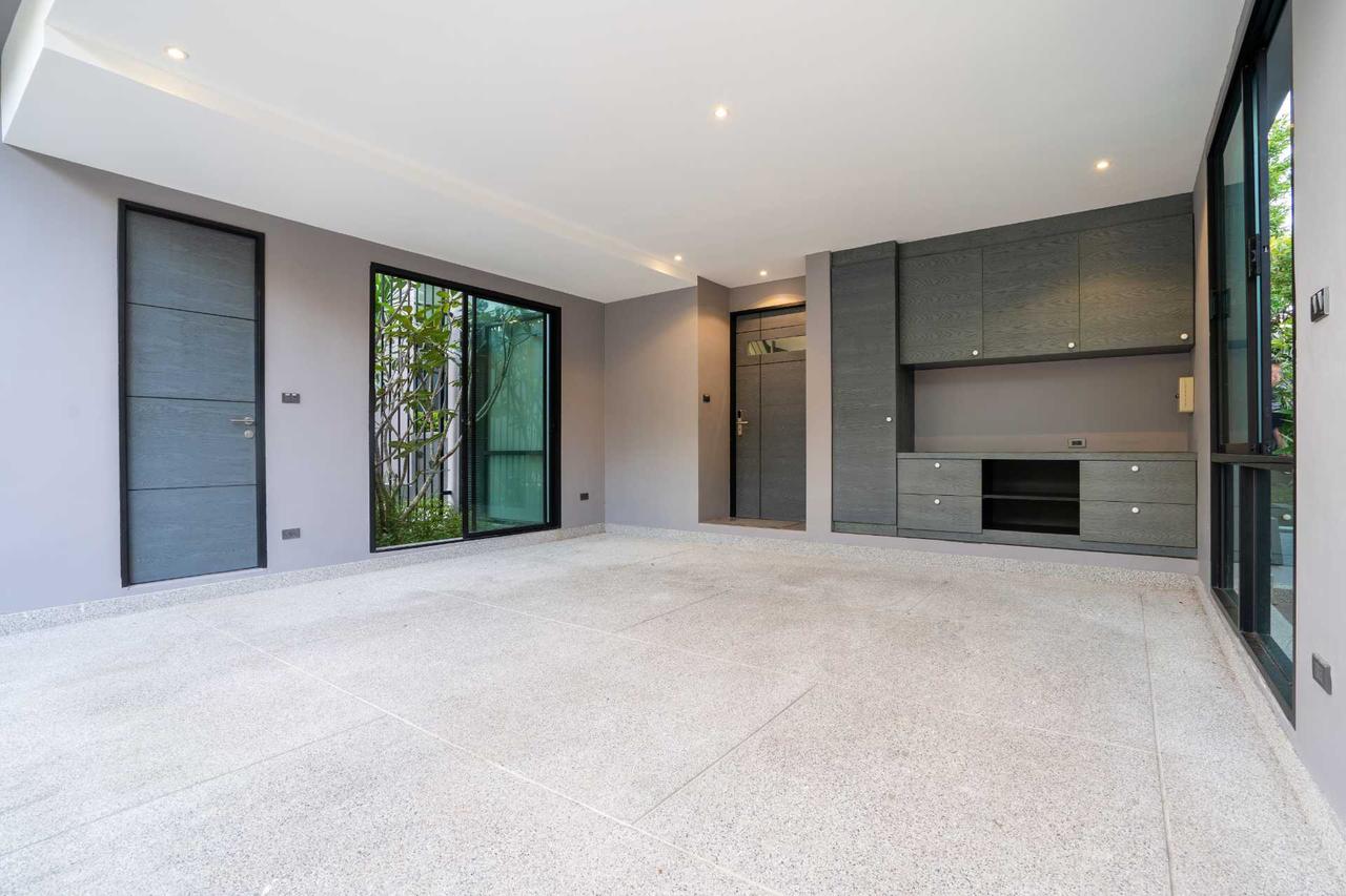 Get Up To 15% Off + Free Floor Coating Installation