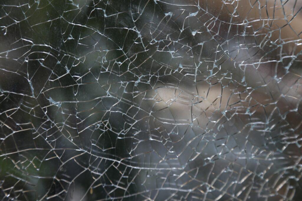 thermal stress cracks in a window