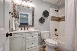 How to Make Your Bathroom Guest-Friendly | Renuity