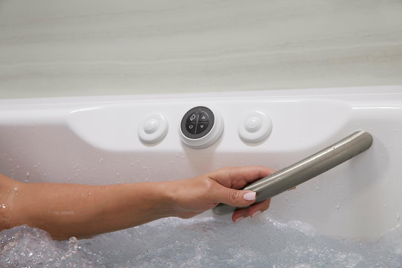 grab bar in walk-in tub