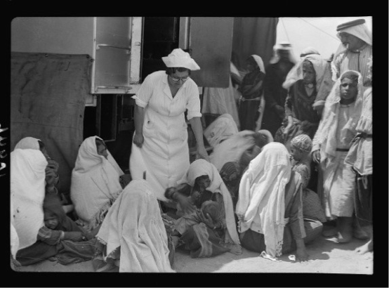 Mobile clinics in Najd in 1939