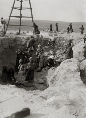 Excavation of archaeological sites in Bisan Castle before the Nakba