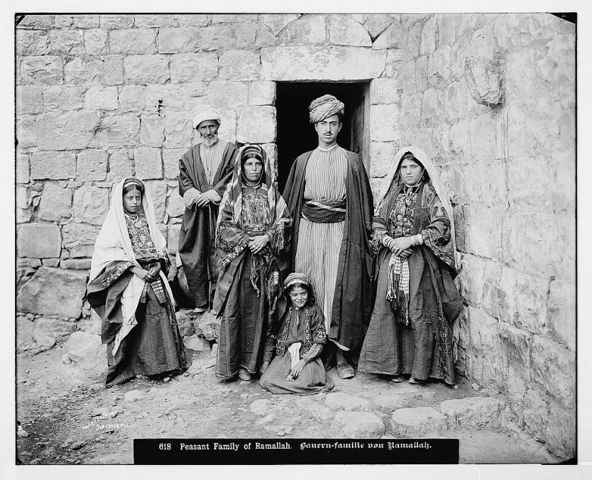 A Palestinian family from Ramallah wearing traditional Palestinian clothing (before 1914)