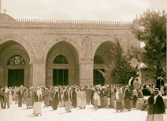 Crowds at Mosque al-Aqsa mosque for Friday prayers. Friday, Sept 16, 1938.