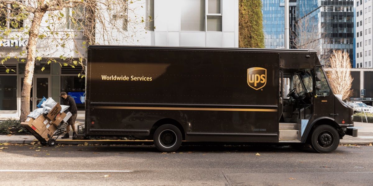 Illustration for the article: UPS adds surcharges to various US import, export services