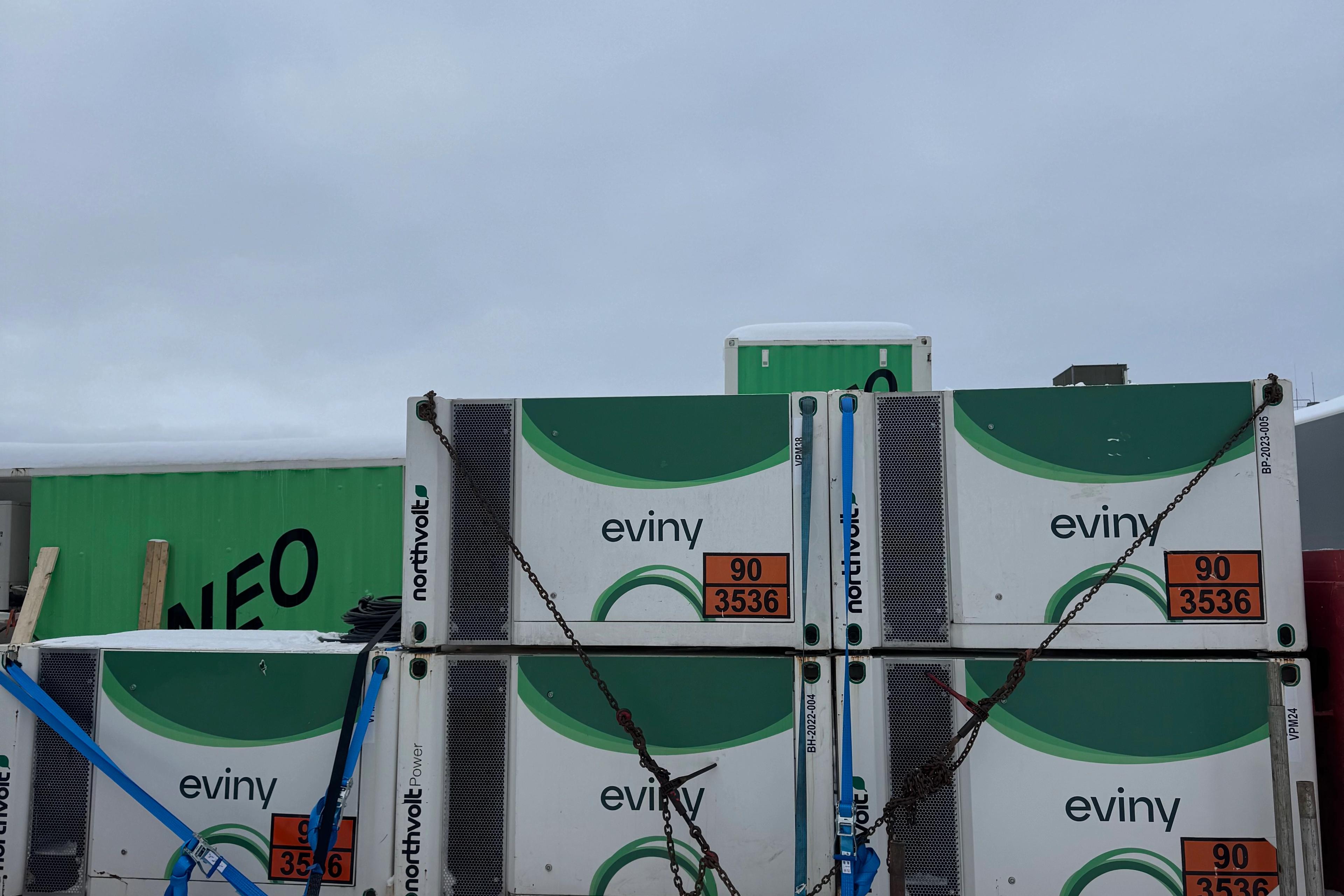 Batterier på byggeplass