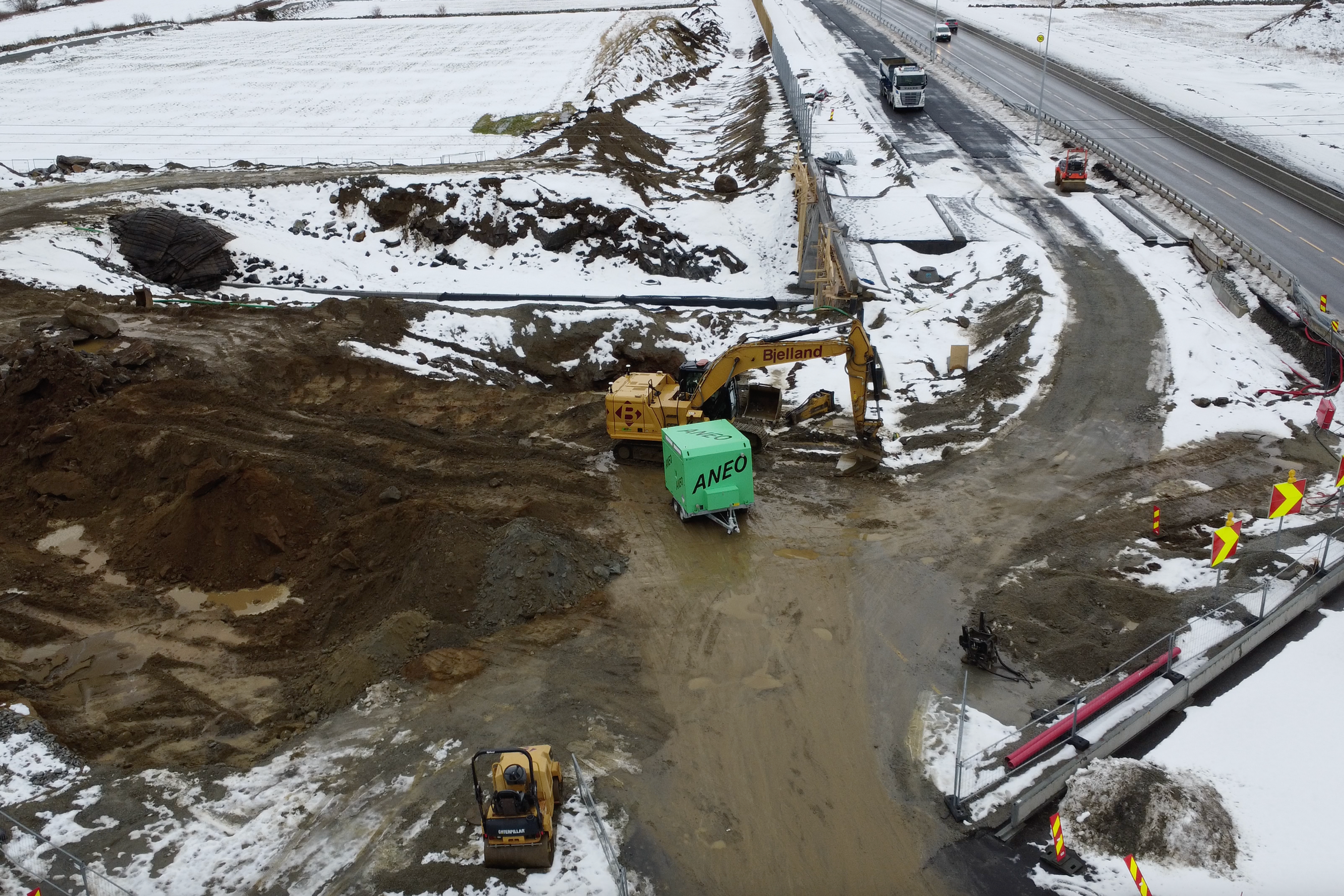 Dronebilde av ladehenger