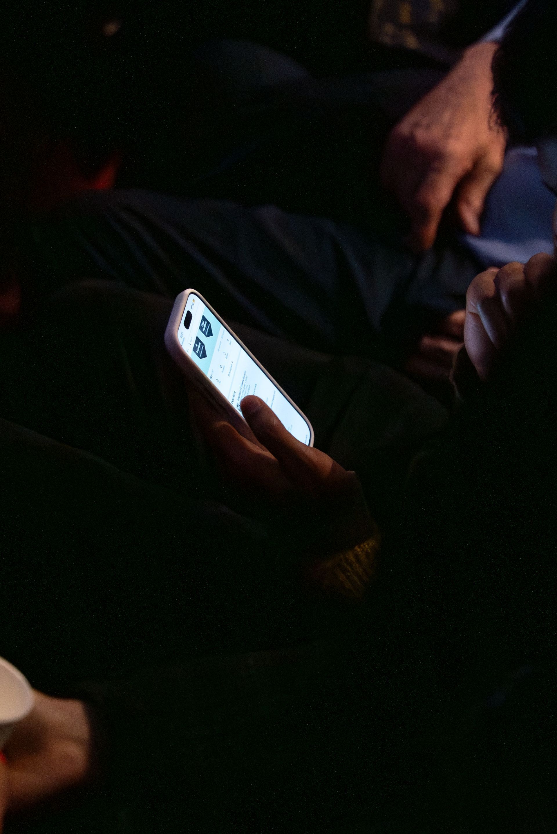 Pay, split, and tip. Without waiting.