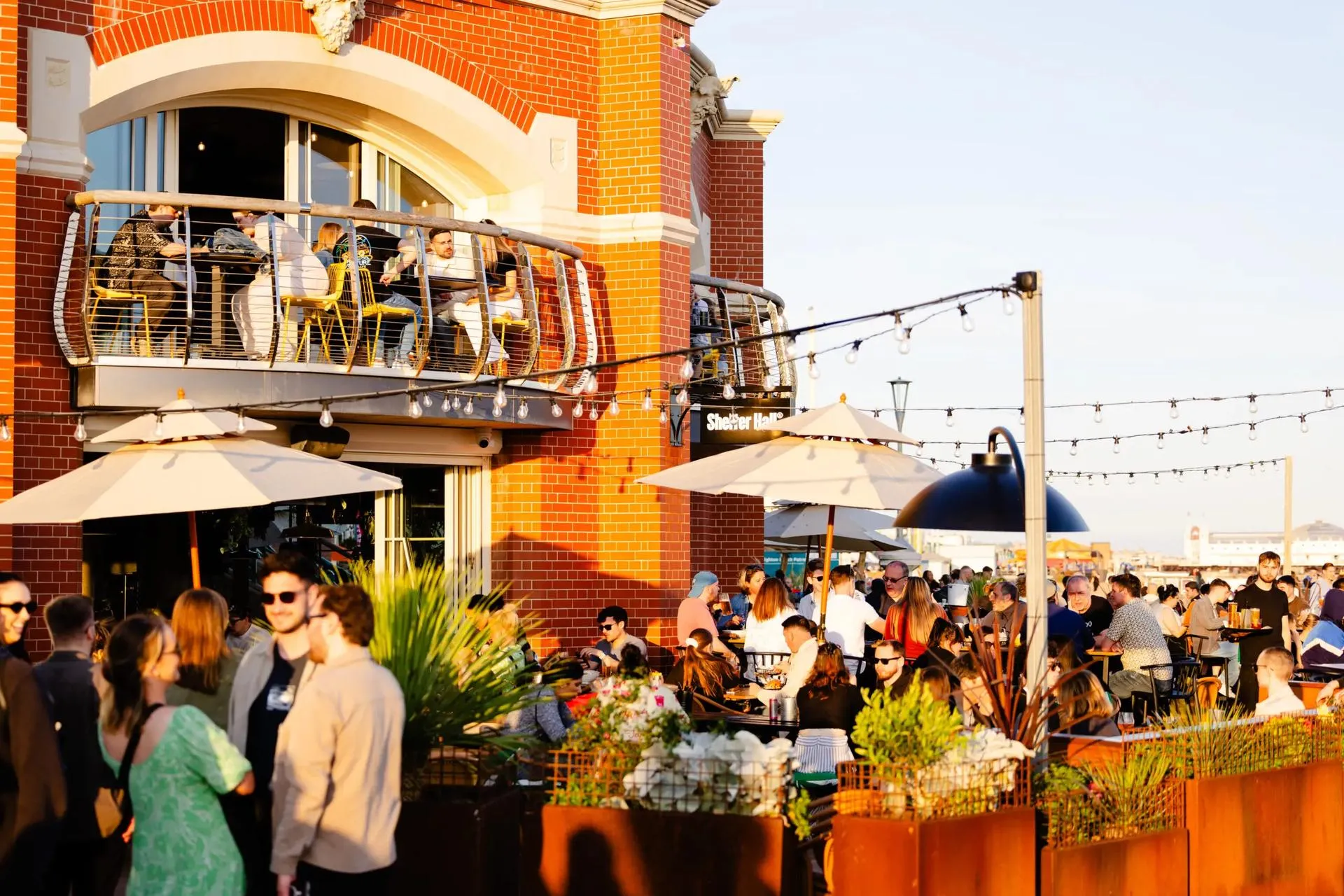 Dines for Food Halls venue hero