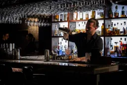 Bar service