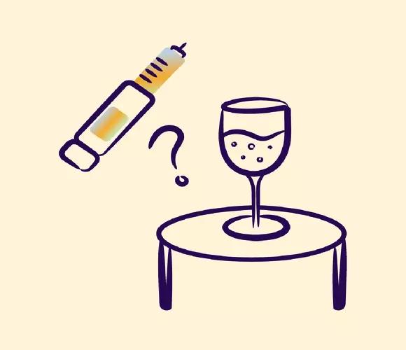 Illustration of a injection pen and a glass of wine on a table with a question mark, representing questions about Mounjaro and alcohol.