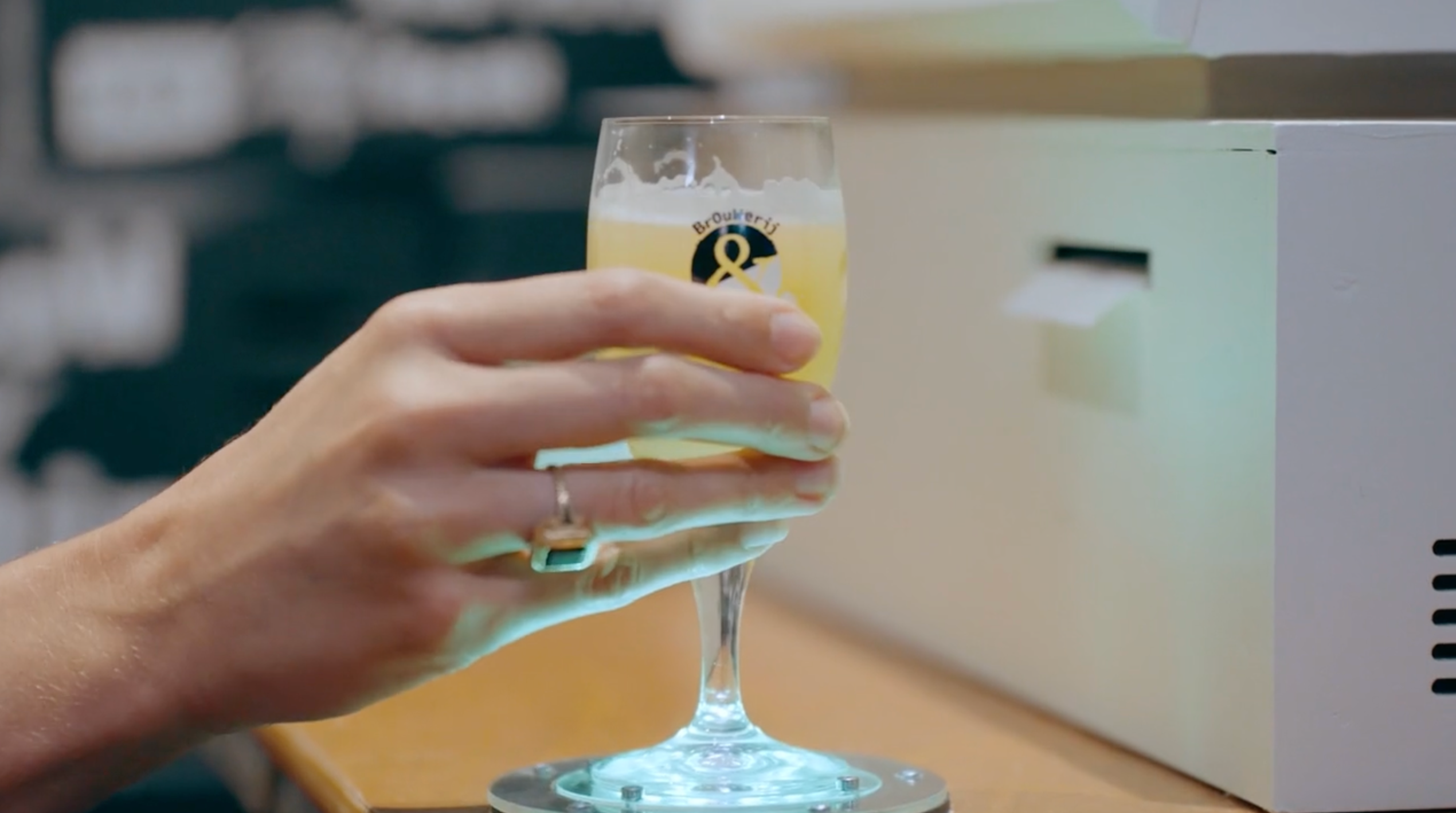 Bier wordt geanalyseerd door de What-If machine 