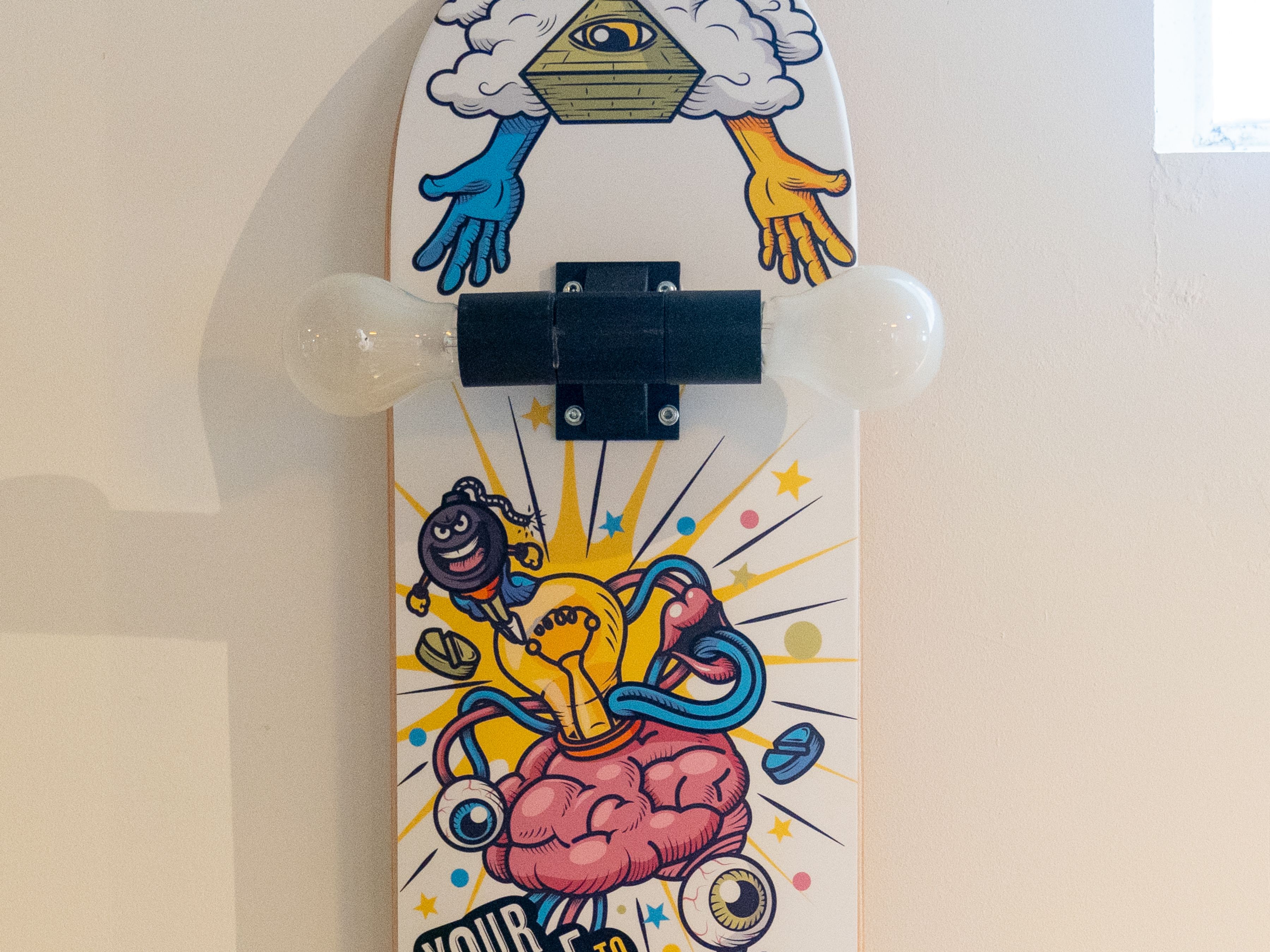 Skateboard lamp