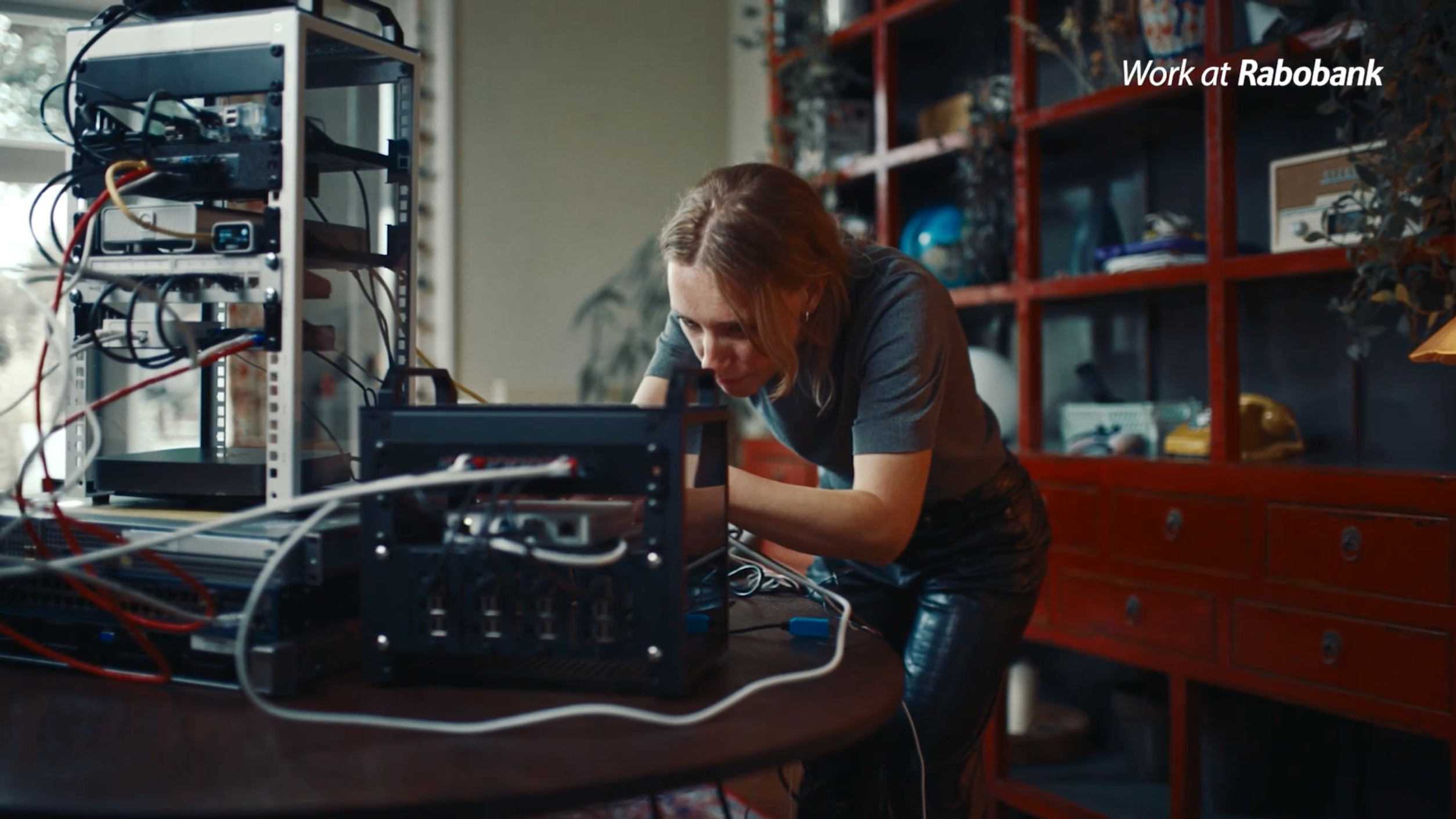 Screen uit hero movie van een homelab