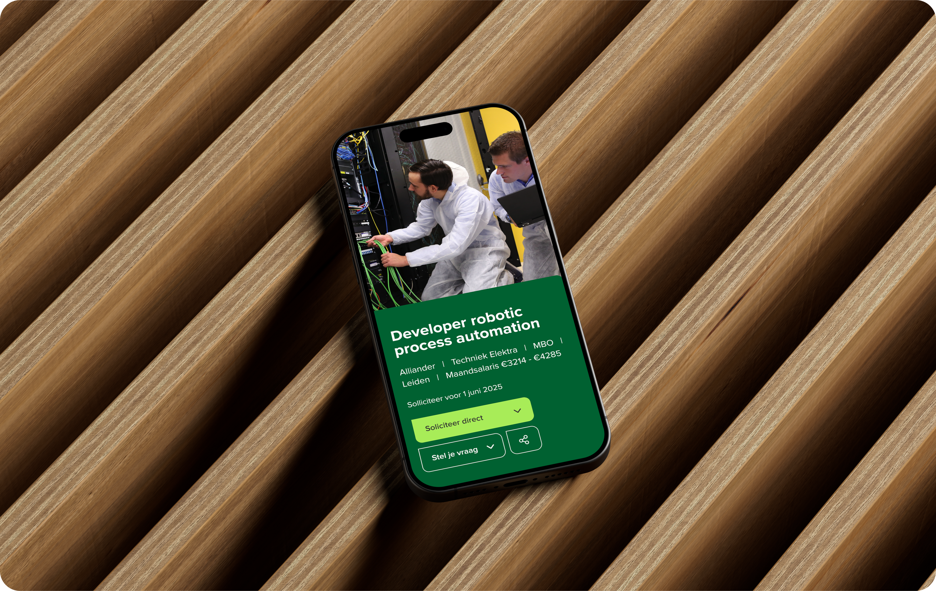 Telefoon met vacature pagina