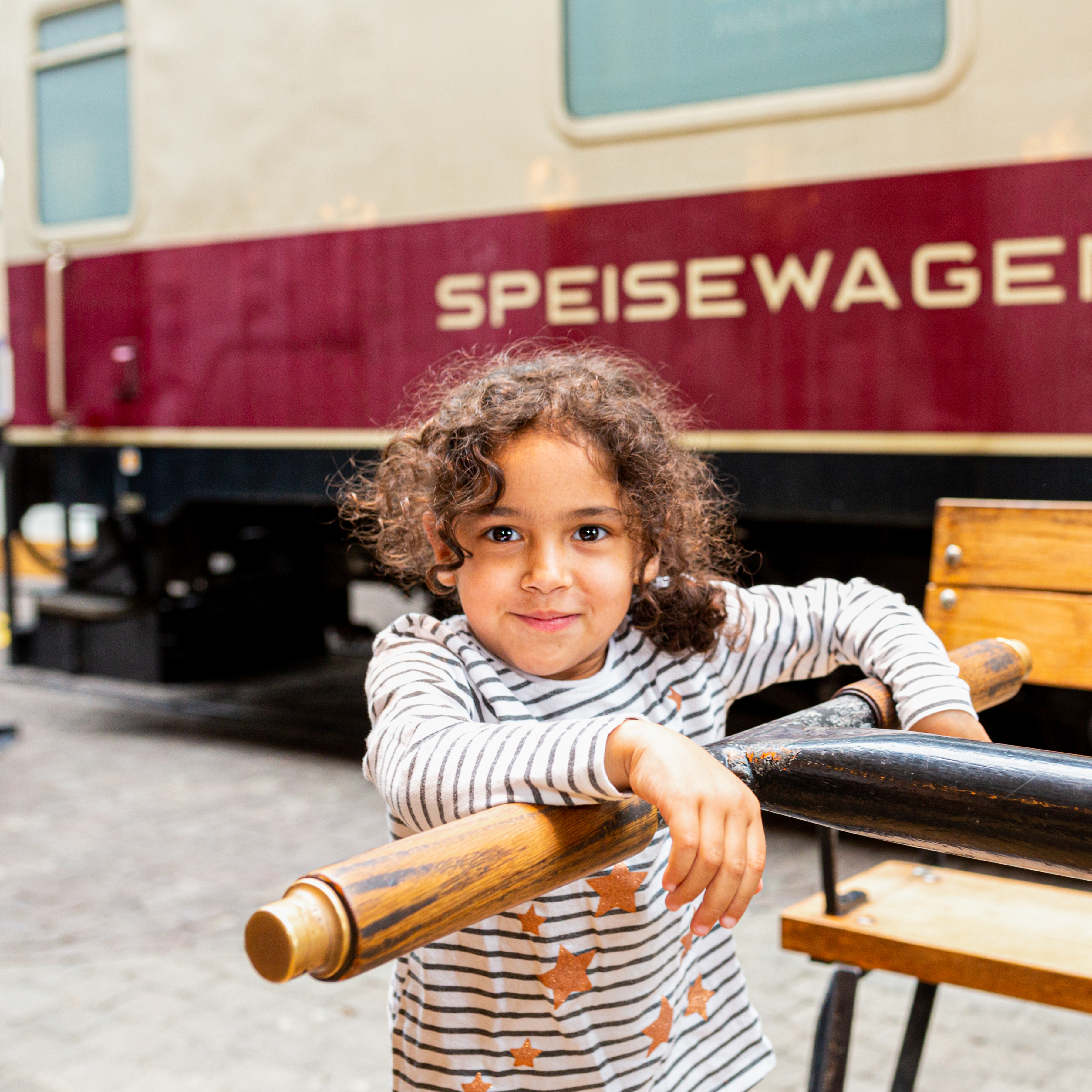 Spoorwegmuseum, kind aan het spelen