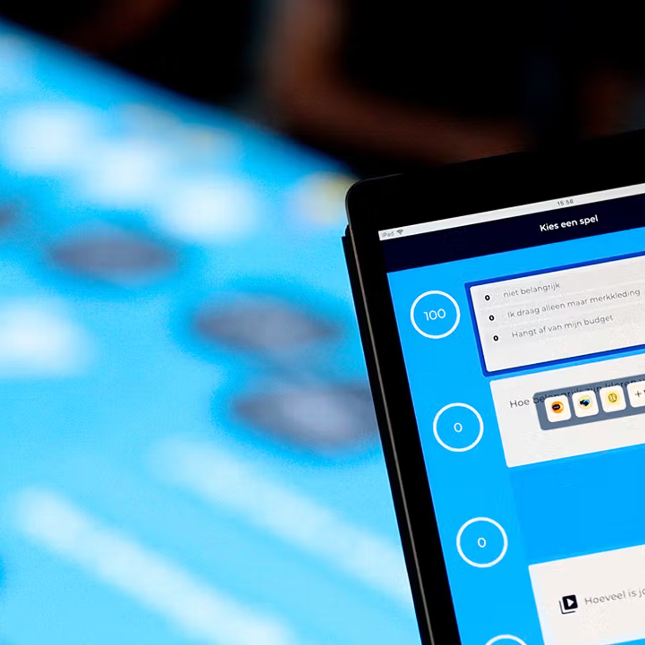 Interactieve tafel met tablet