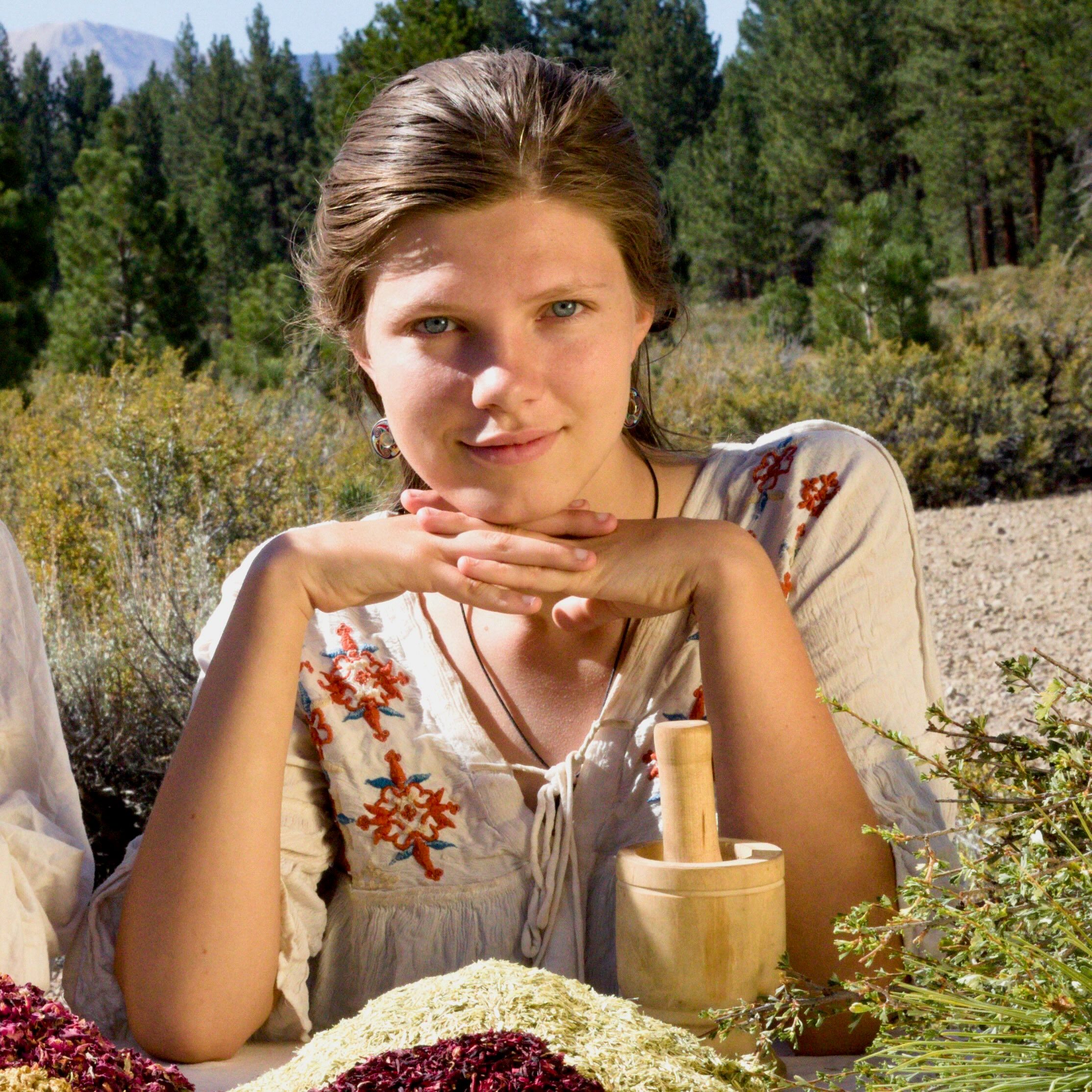 Herbalist Apprentice Evelyn Kelly