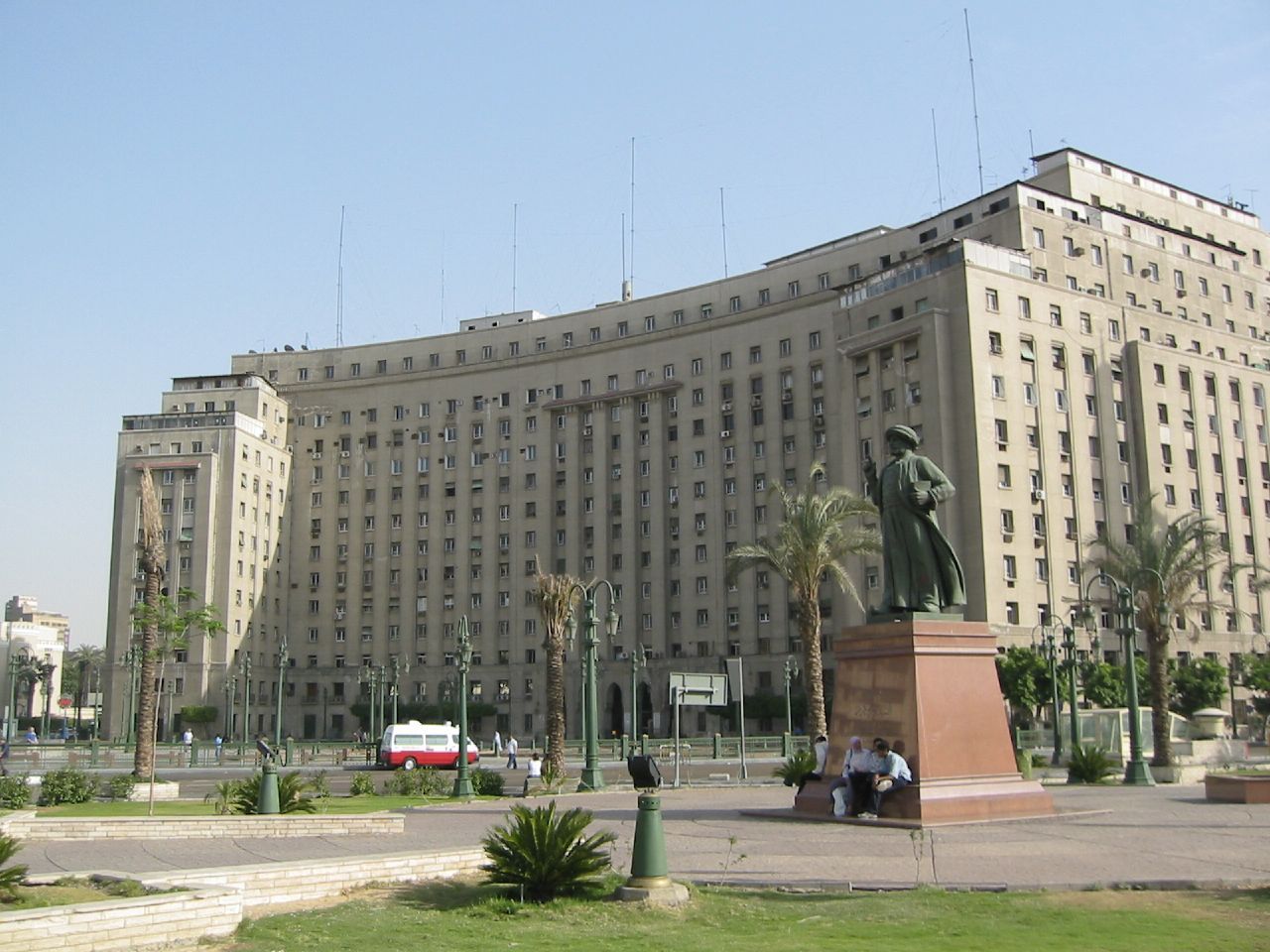 Tahrir Square and Downtown - Belle Epoque architecture and 2011 history