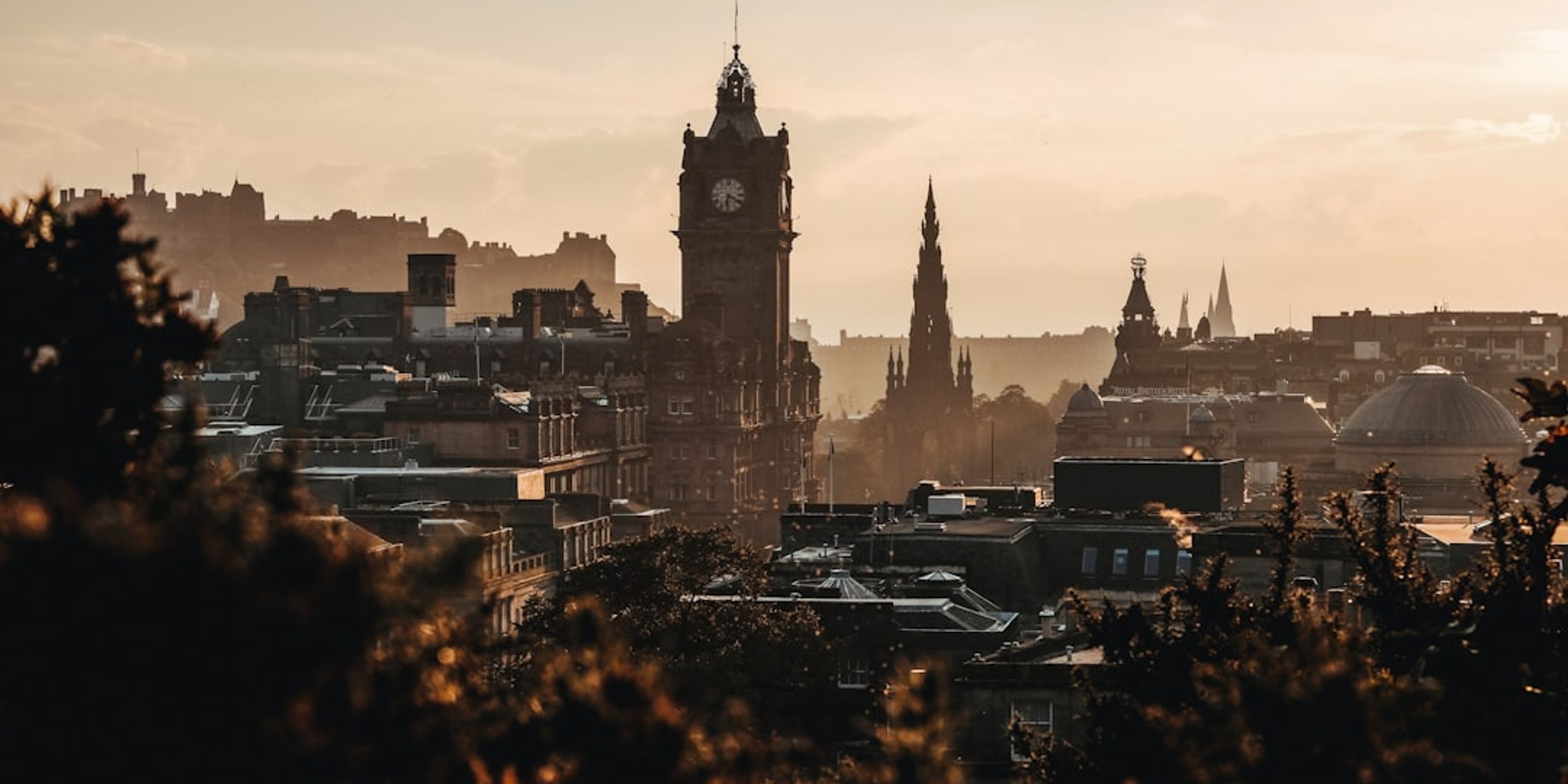 Edinburgh Travel Guides