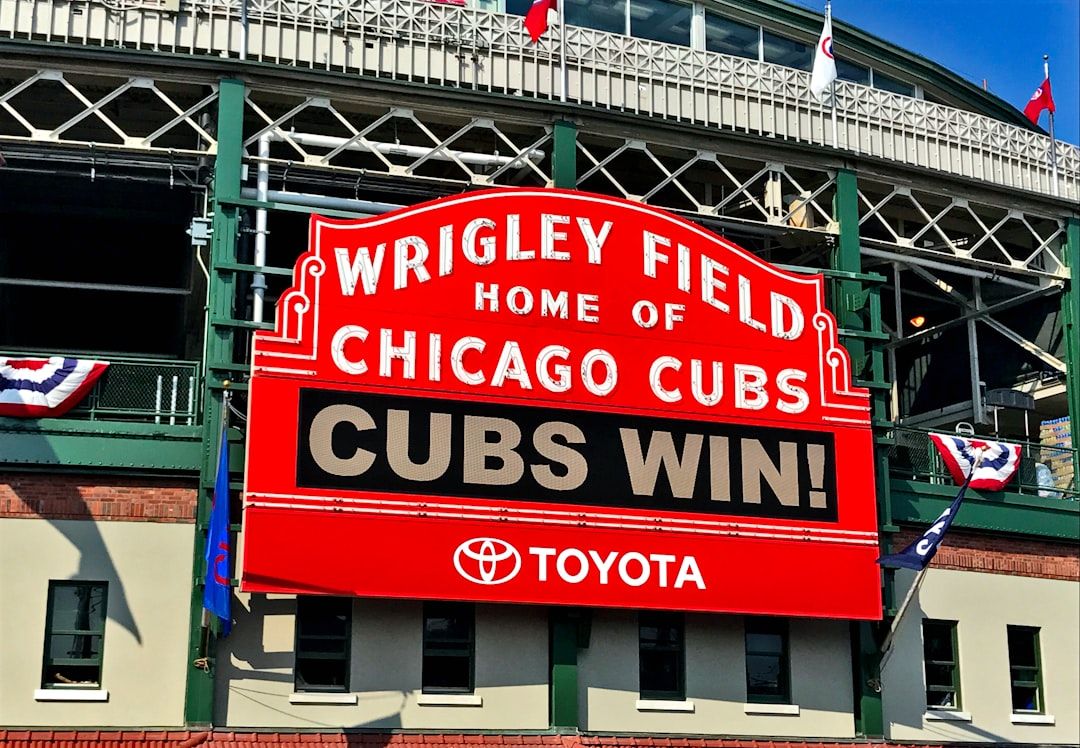 Wrigley Field - Baseball History in Wrigleyville