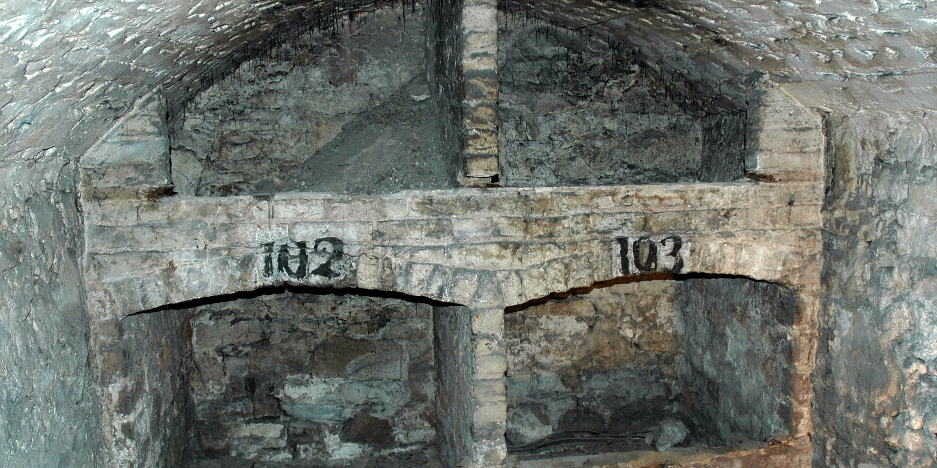 Hotels near Blair Street Underground Vaults