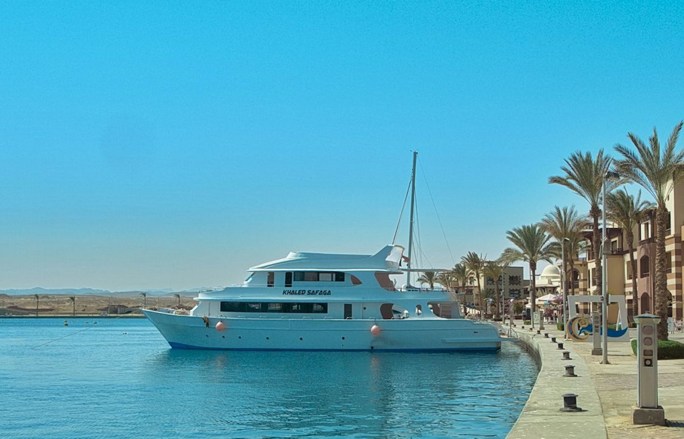 Port Ghalib - Marina, restaurants and the airport gateway