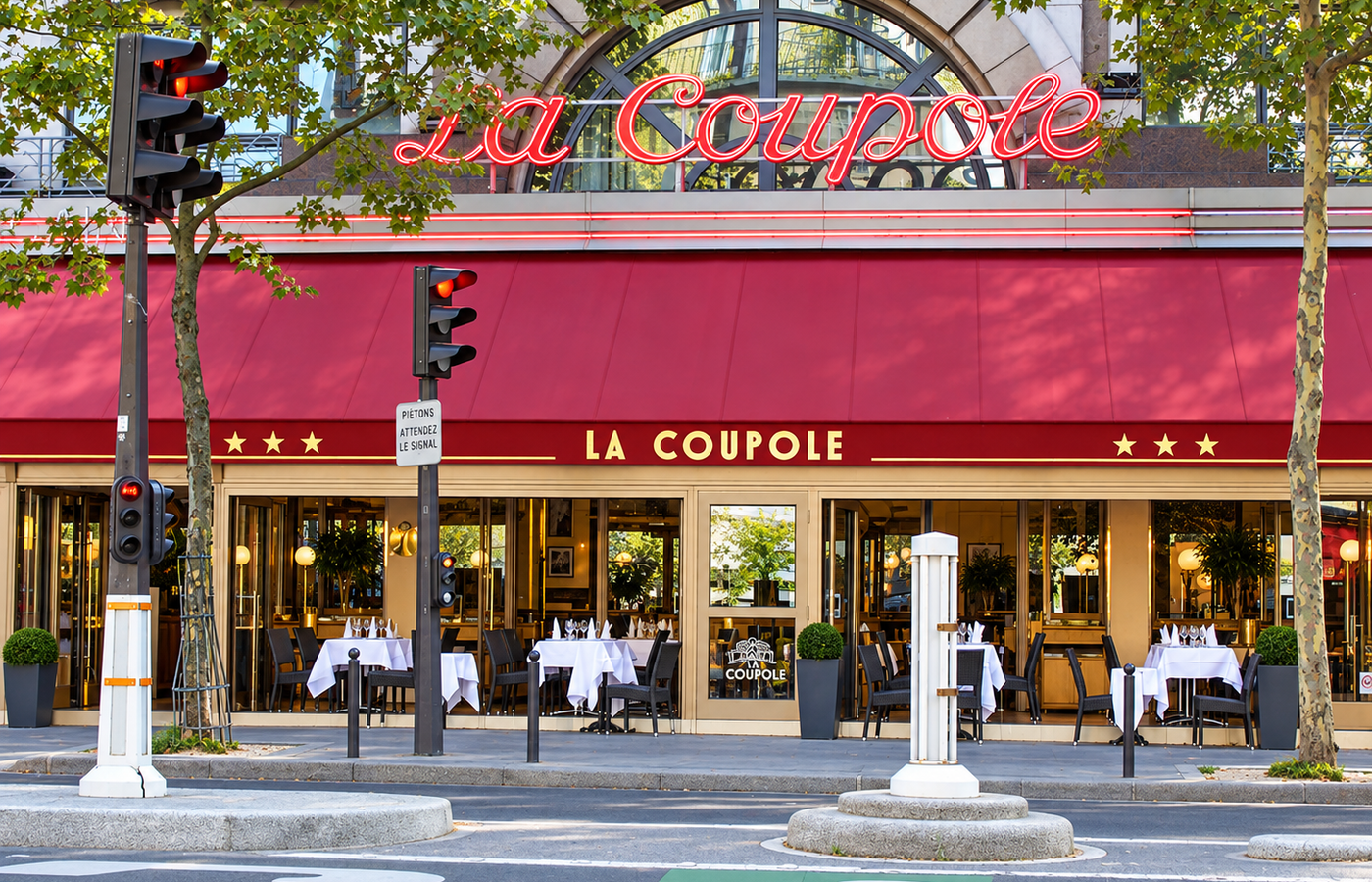 La Coupole - The Art Deco Brasserie Institution of Montparnasse