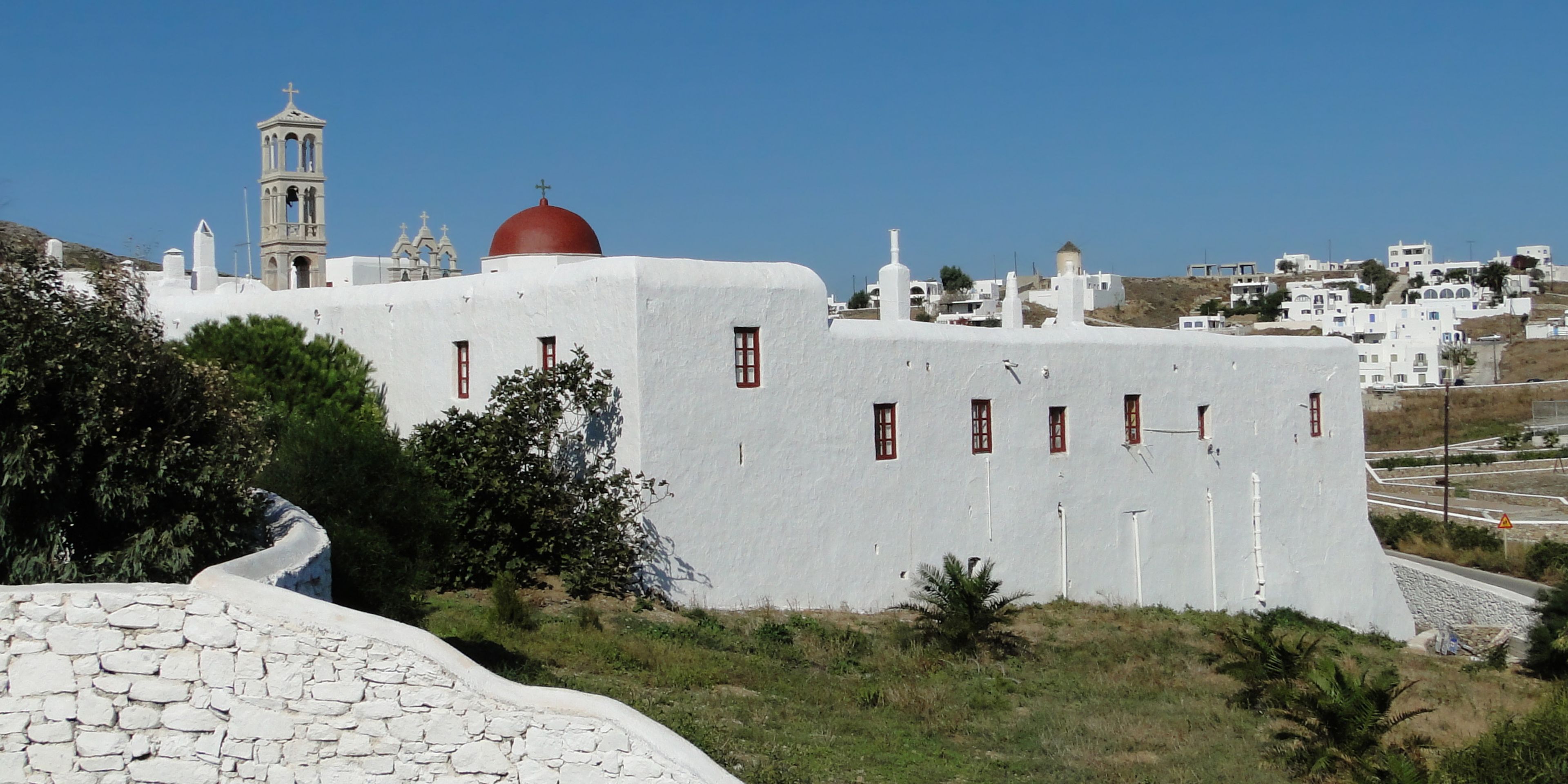 Hotels near Panagia Tourliani Monastery