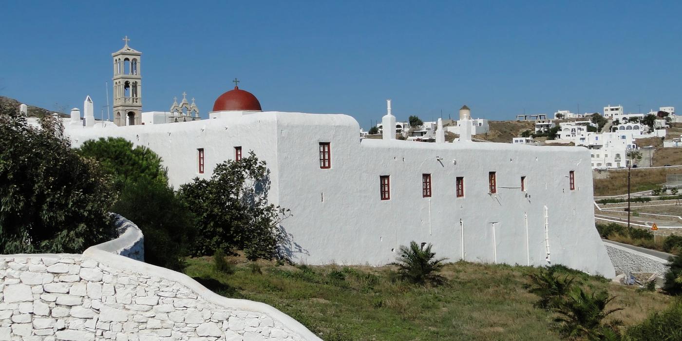 Hotels near Panagia Tourliani Monastery