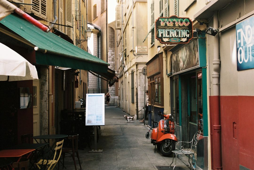 Vieux Nice - The City's Italianate Old Town