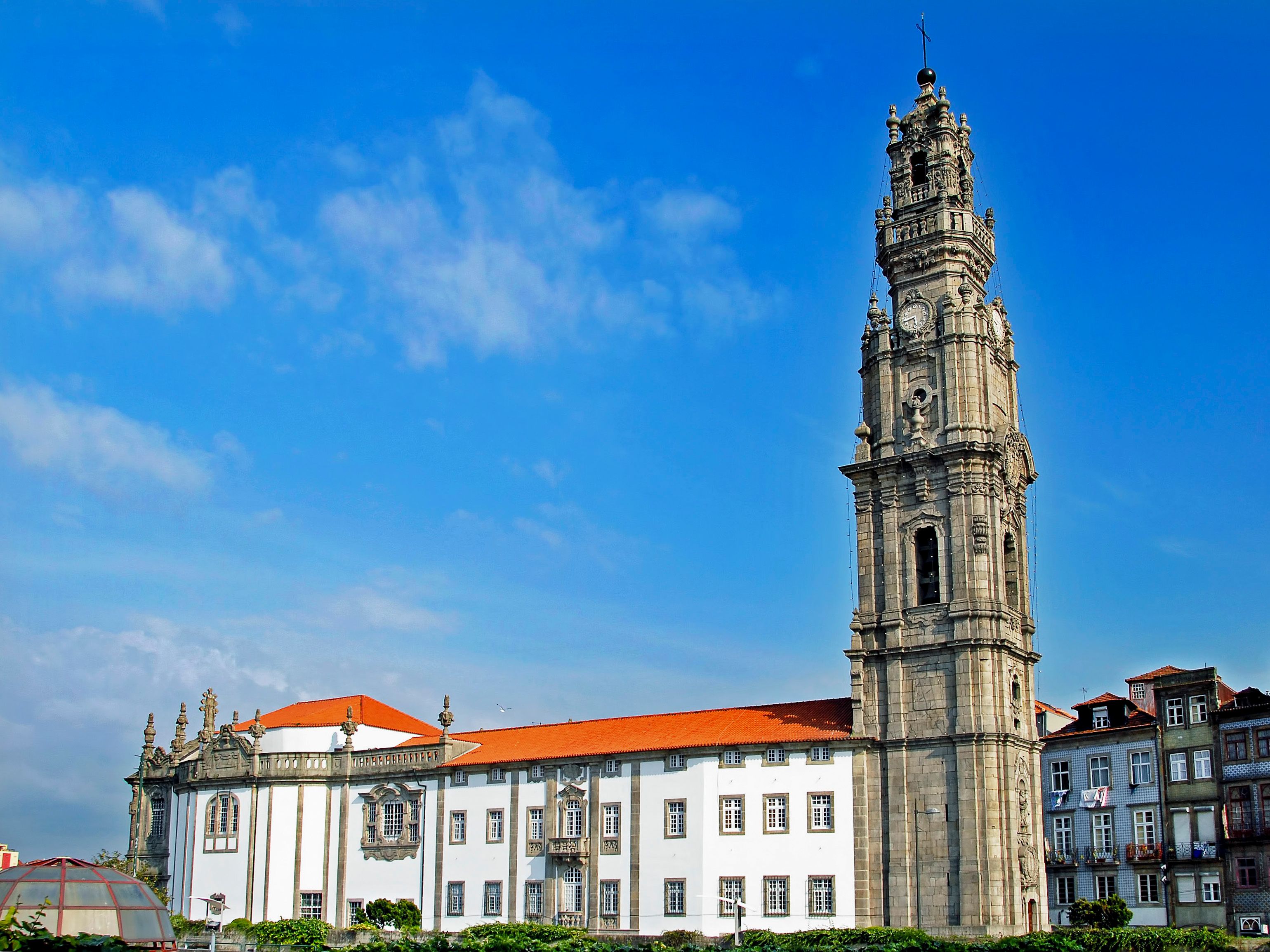 Clérigos Tower - The Baroque Bell Tower Built by an Italian