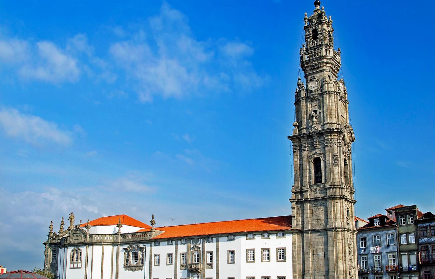 Clérigos Tower - The Baroque Bell Tower Built by an Italian