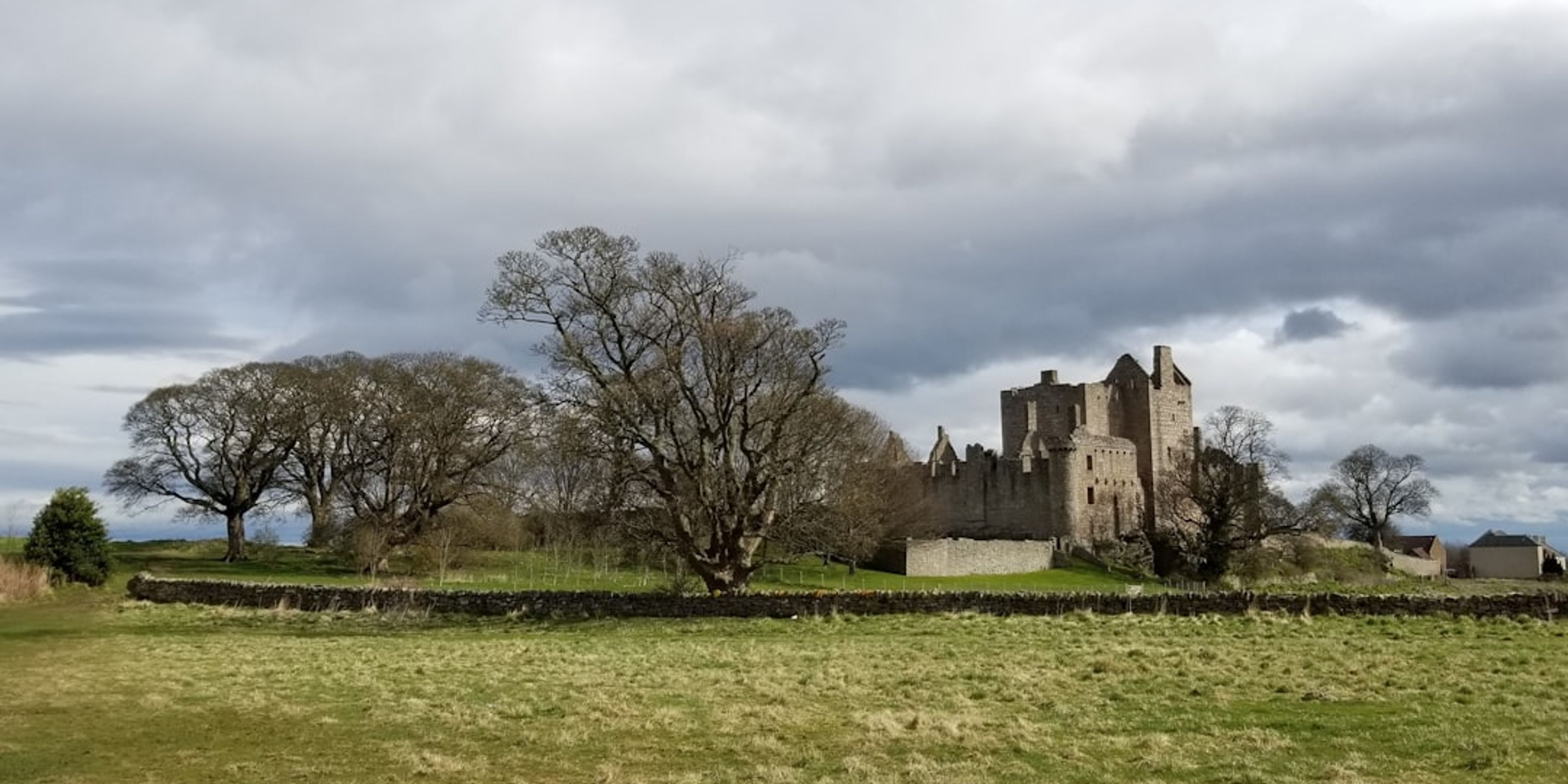 Hotels near Craigmillar Castle