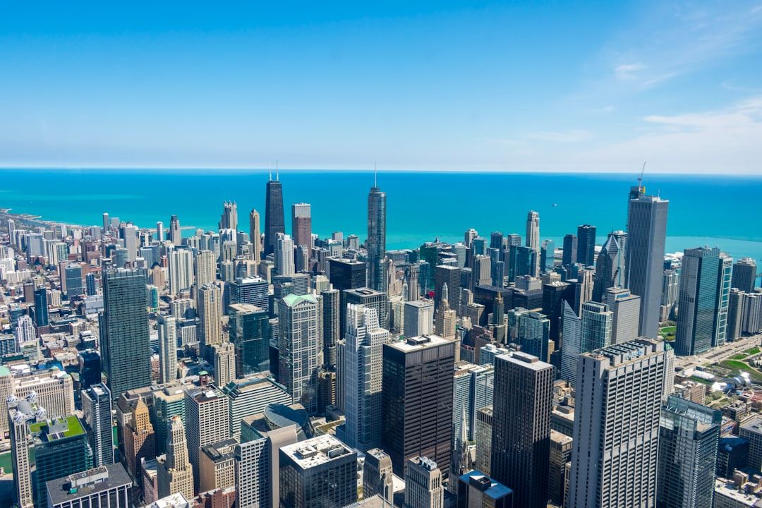 Willis Tower Skydeck - Step Onto the Ledge 412 Metres Up