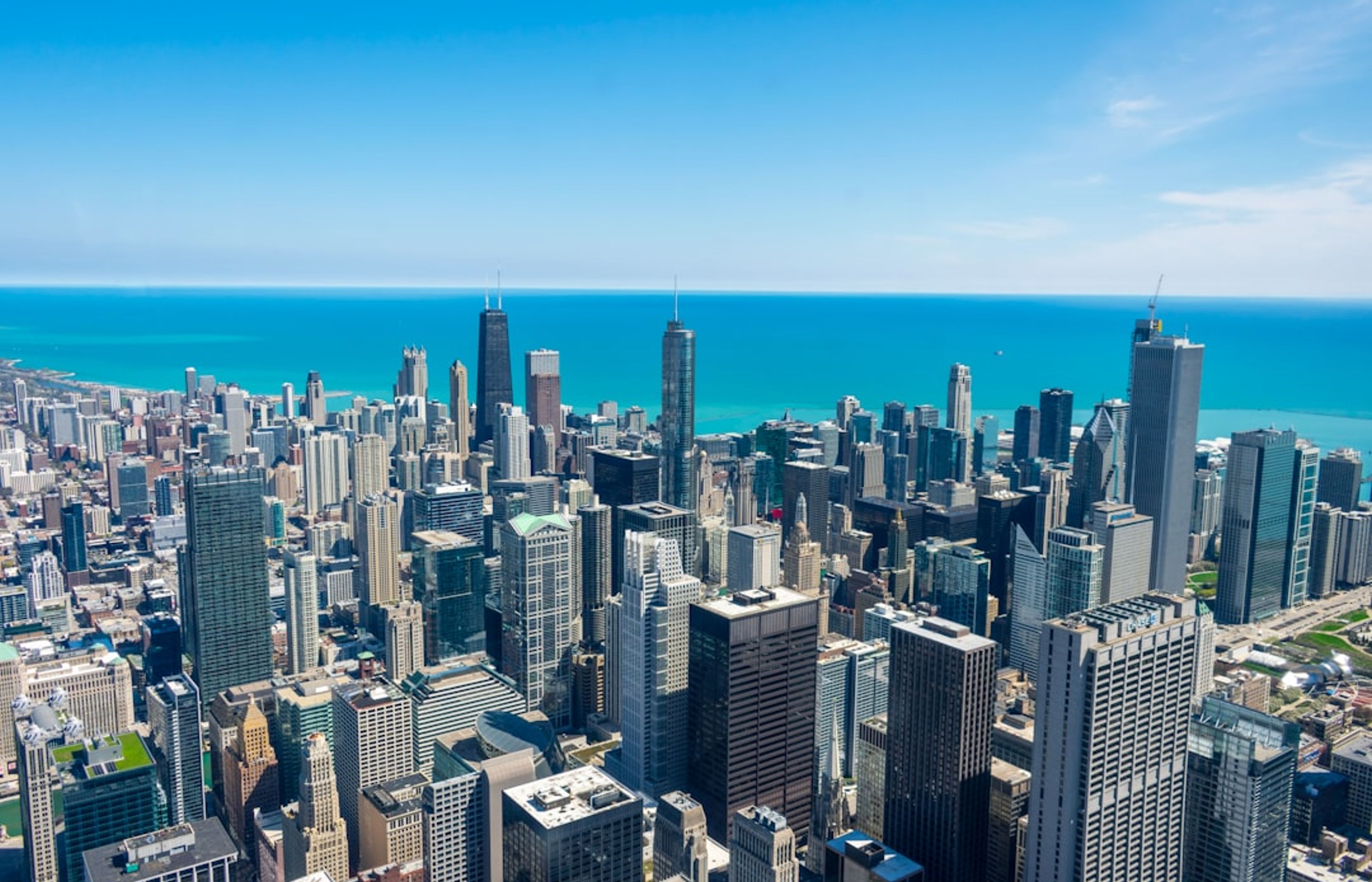 Willis Tower Skydeck - Step Onto the Ledge 412 Metres Up