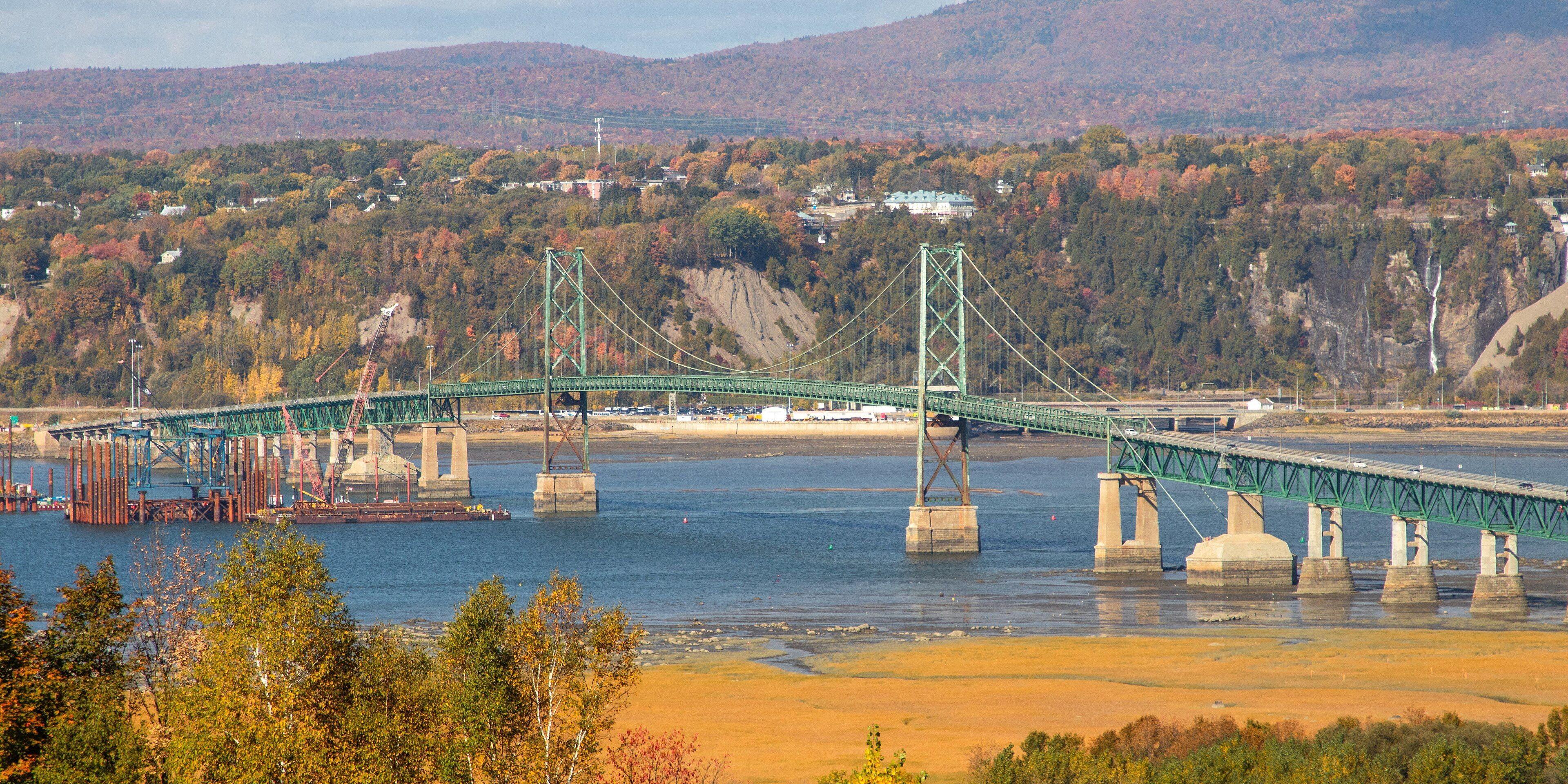 Hotels near The Ile d'Orleans Loop on Route 368