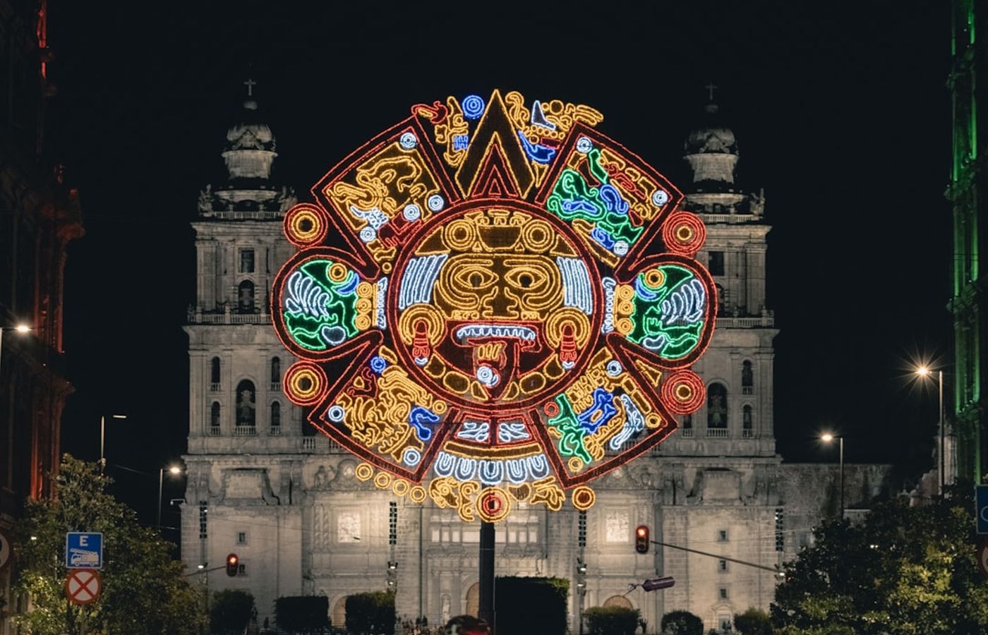 The Free Public Ofrendas - Zocalo Monumental Altar and the UNAM Megaofrenda