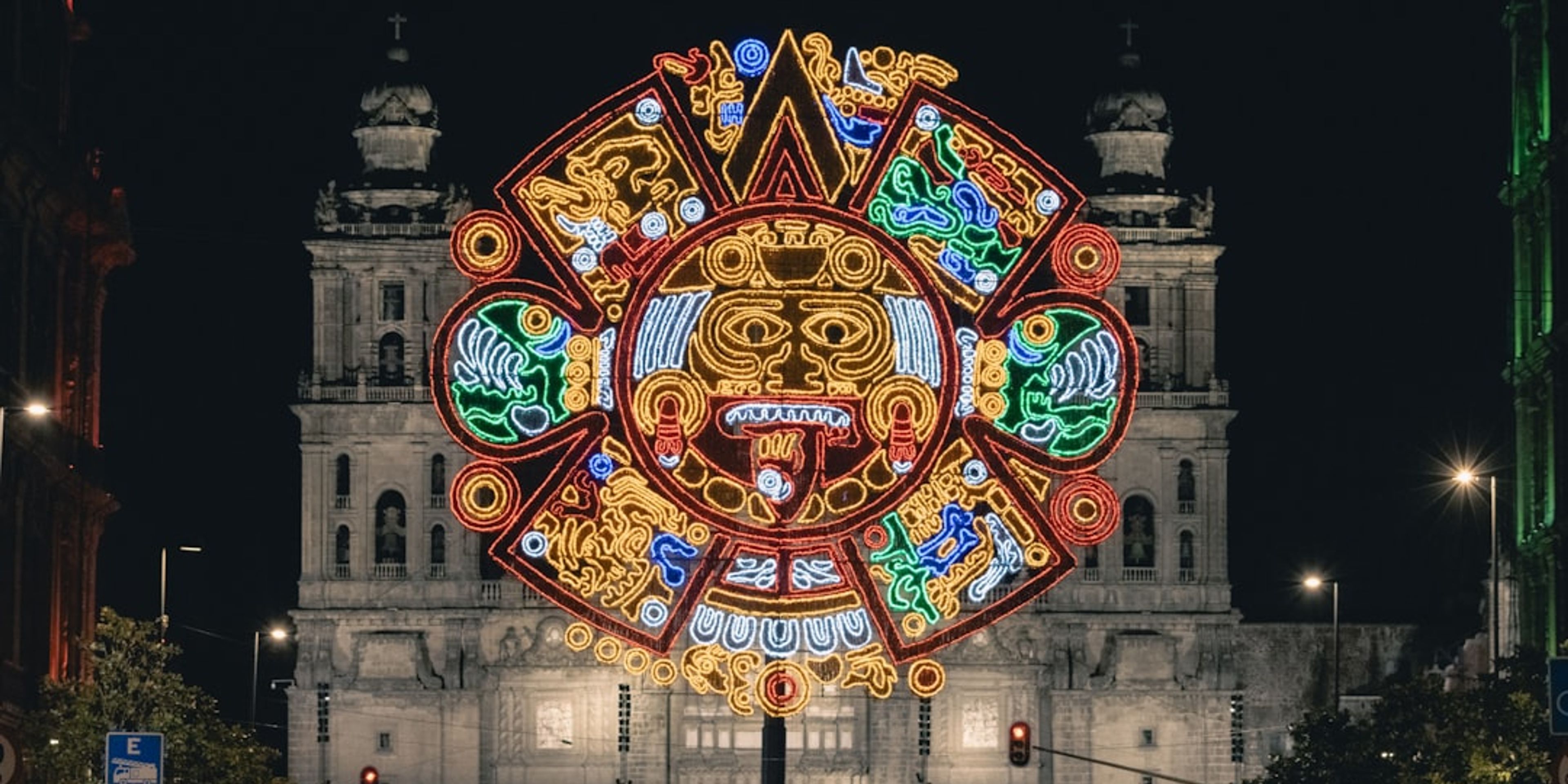 Hotels near The Free Public Ofrendas